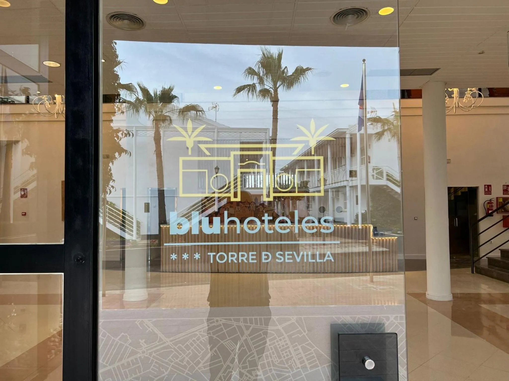 Lobby or reception in Hospedium Hotel Sky Blu Torre de Sevilla