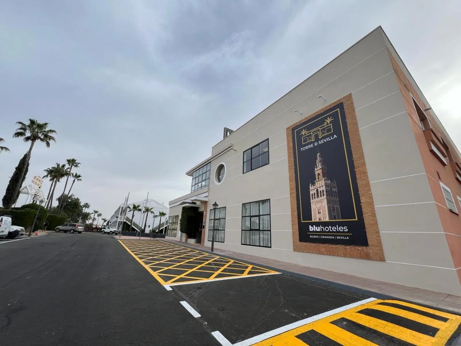 Off site in Hospedium Hotel Sky Blu Torre de Sevilla