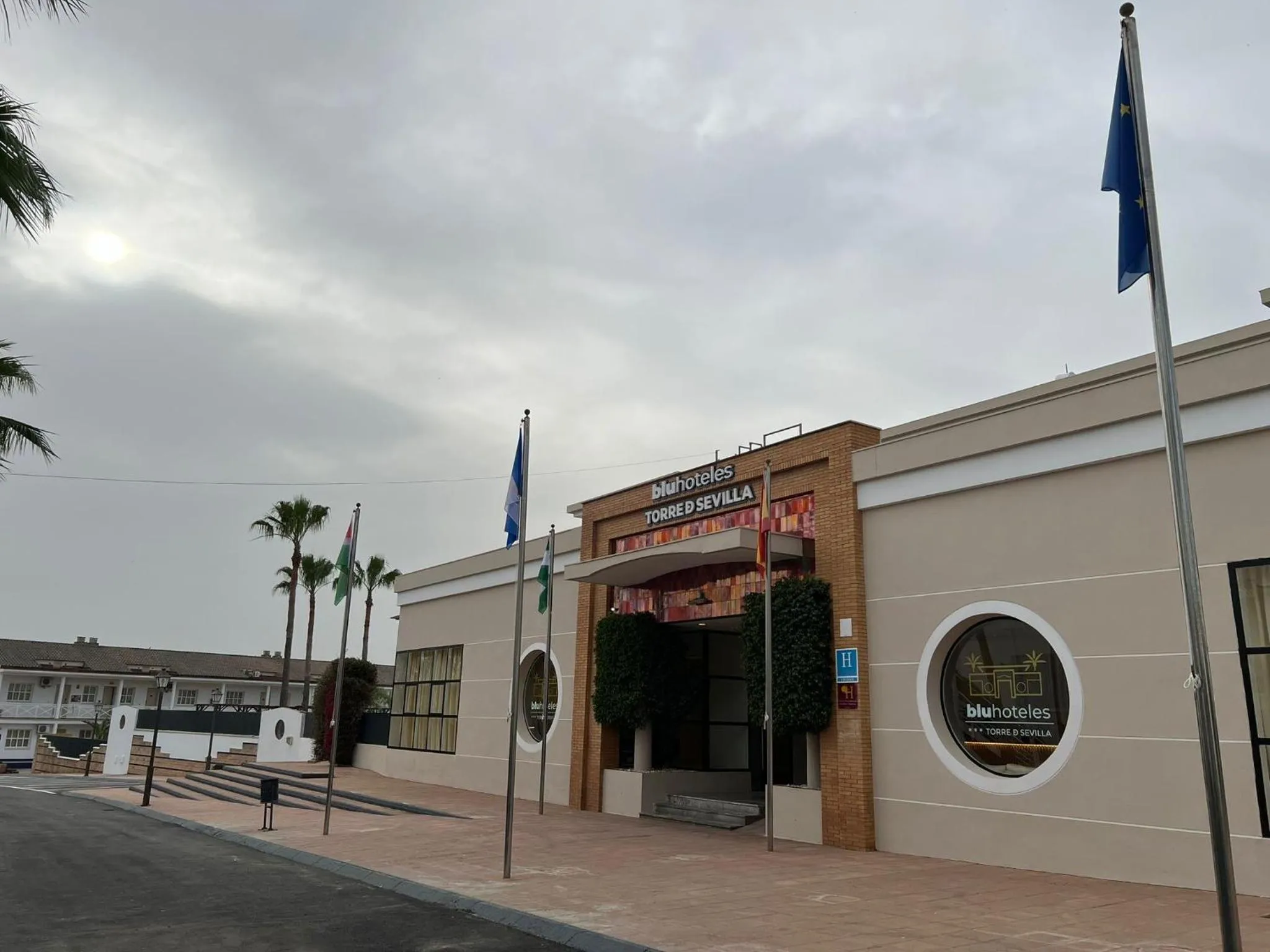 Off site in Hospedium Hotel Sky Blu Torre de Sevilla