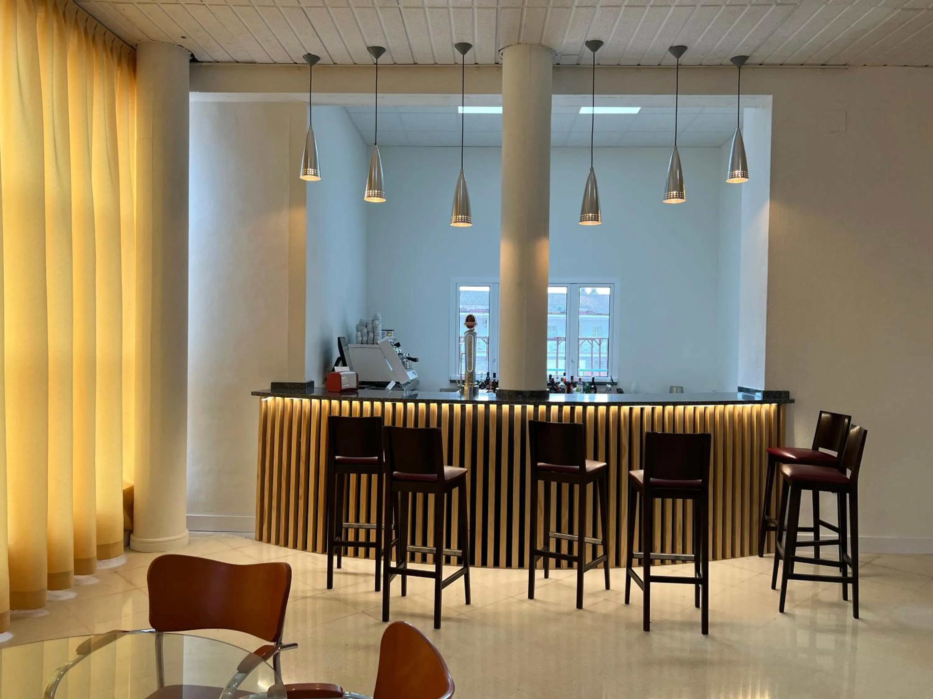 Lounge or bar in Hospedium Hotel Sky Blu Torre de Sevilla