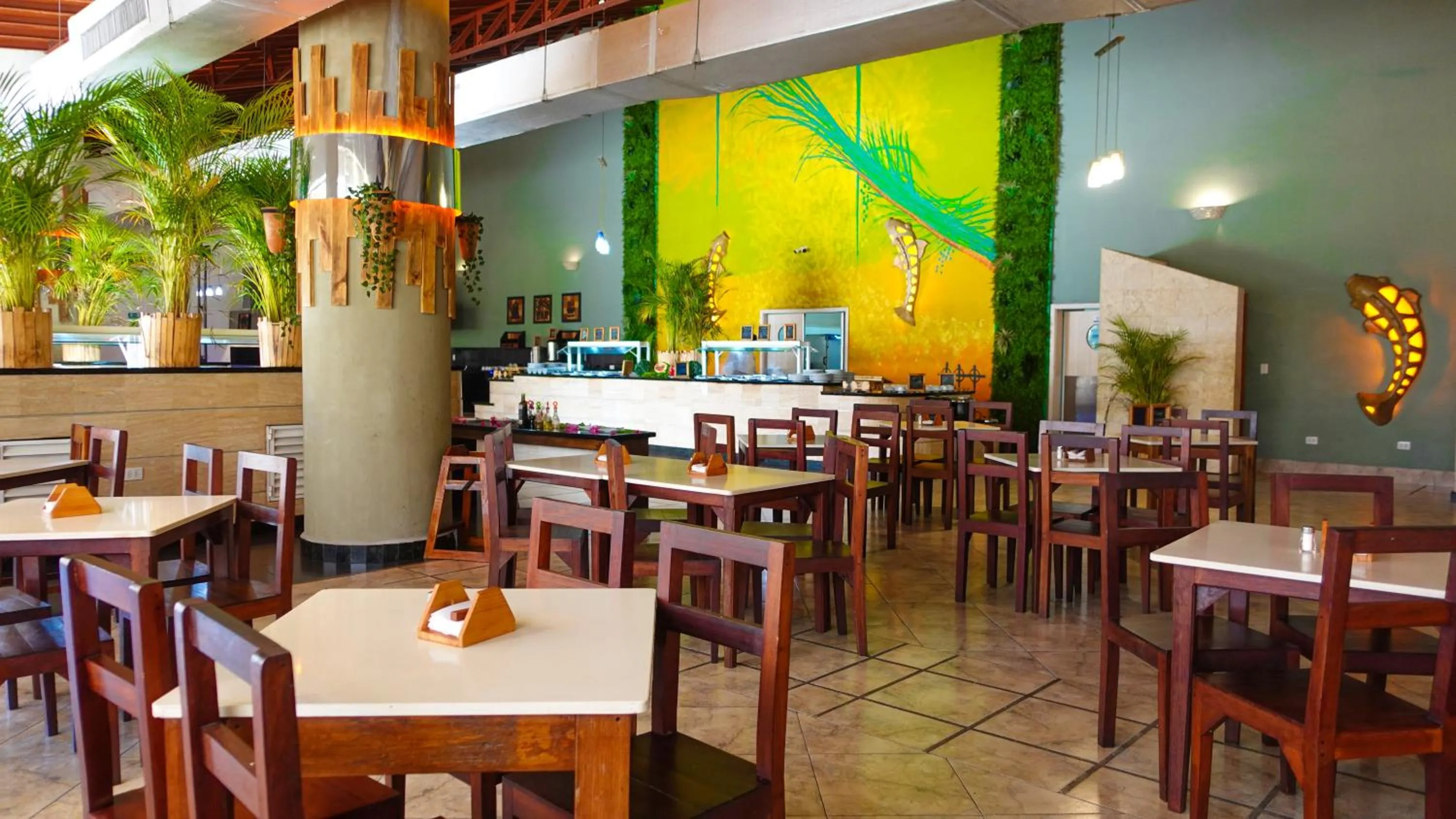 Restaurant/places to eat in Sunsol Ecoland