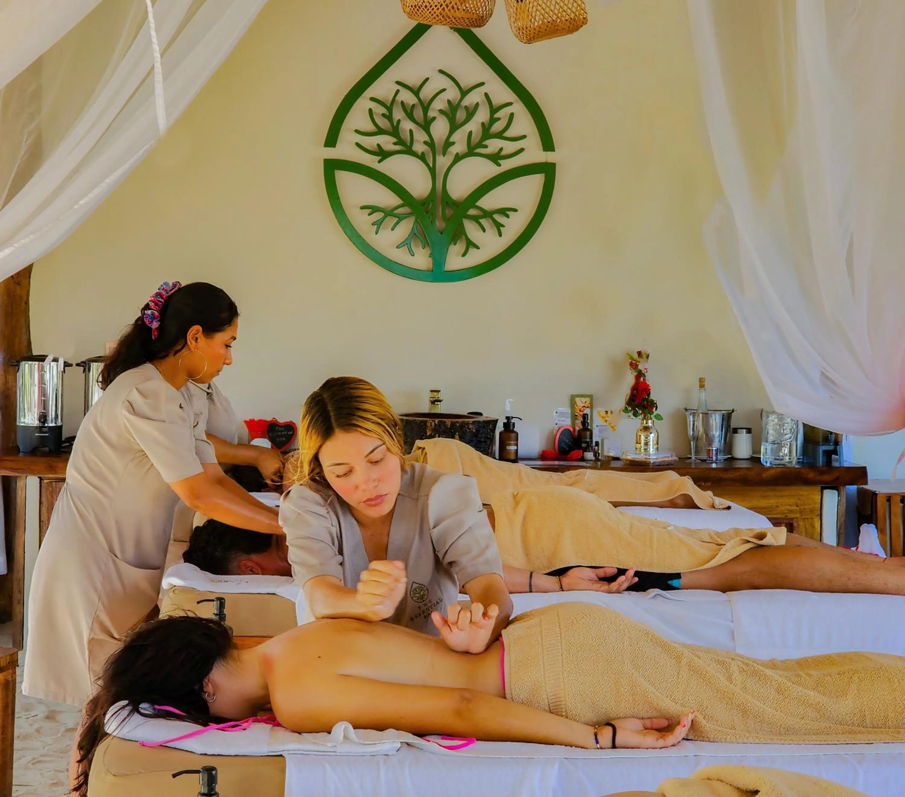 Massage in Sunsol Ecoland