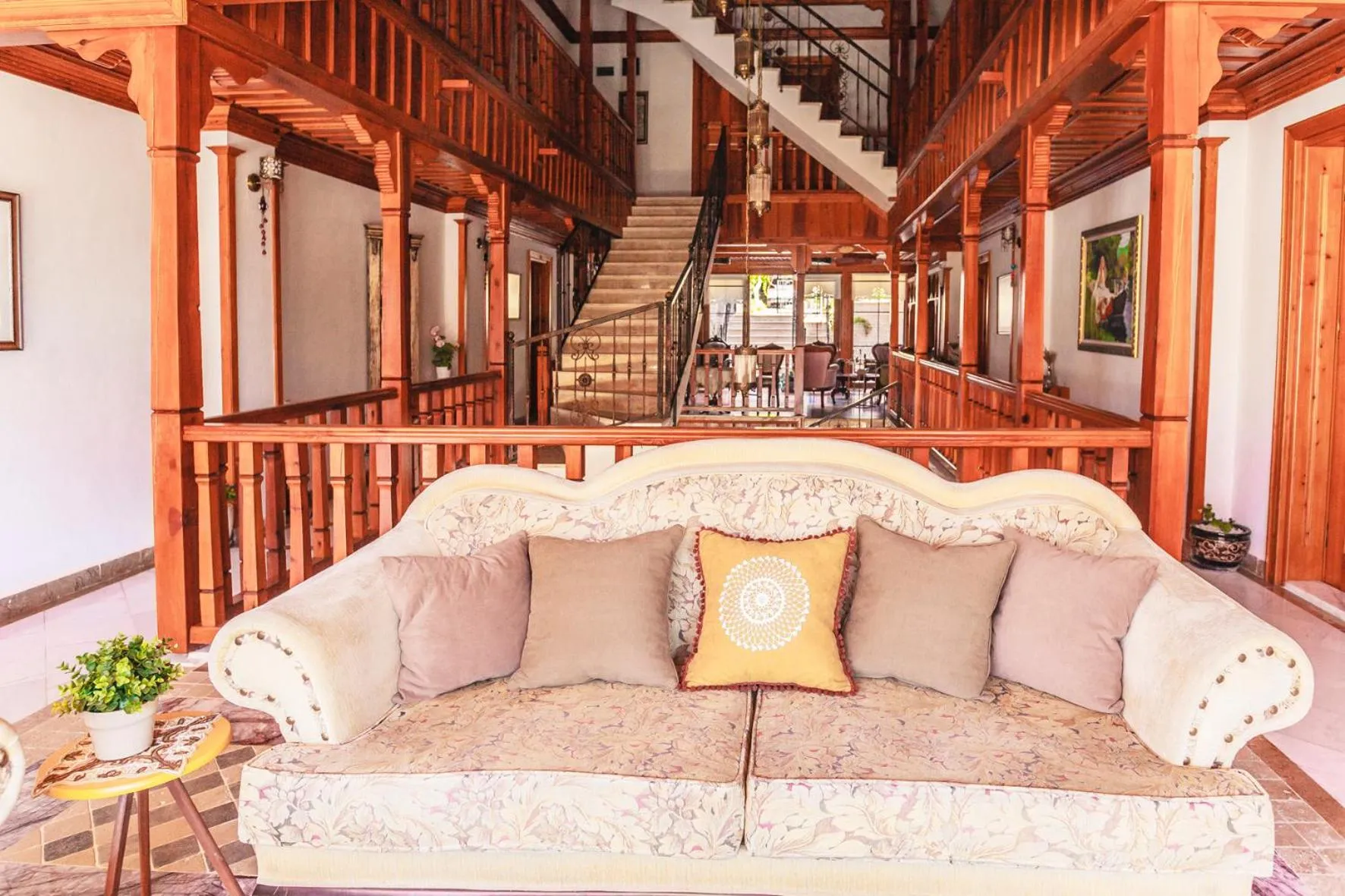 Area and facilities in Gumus Konak