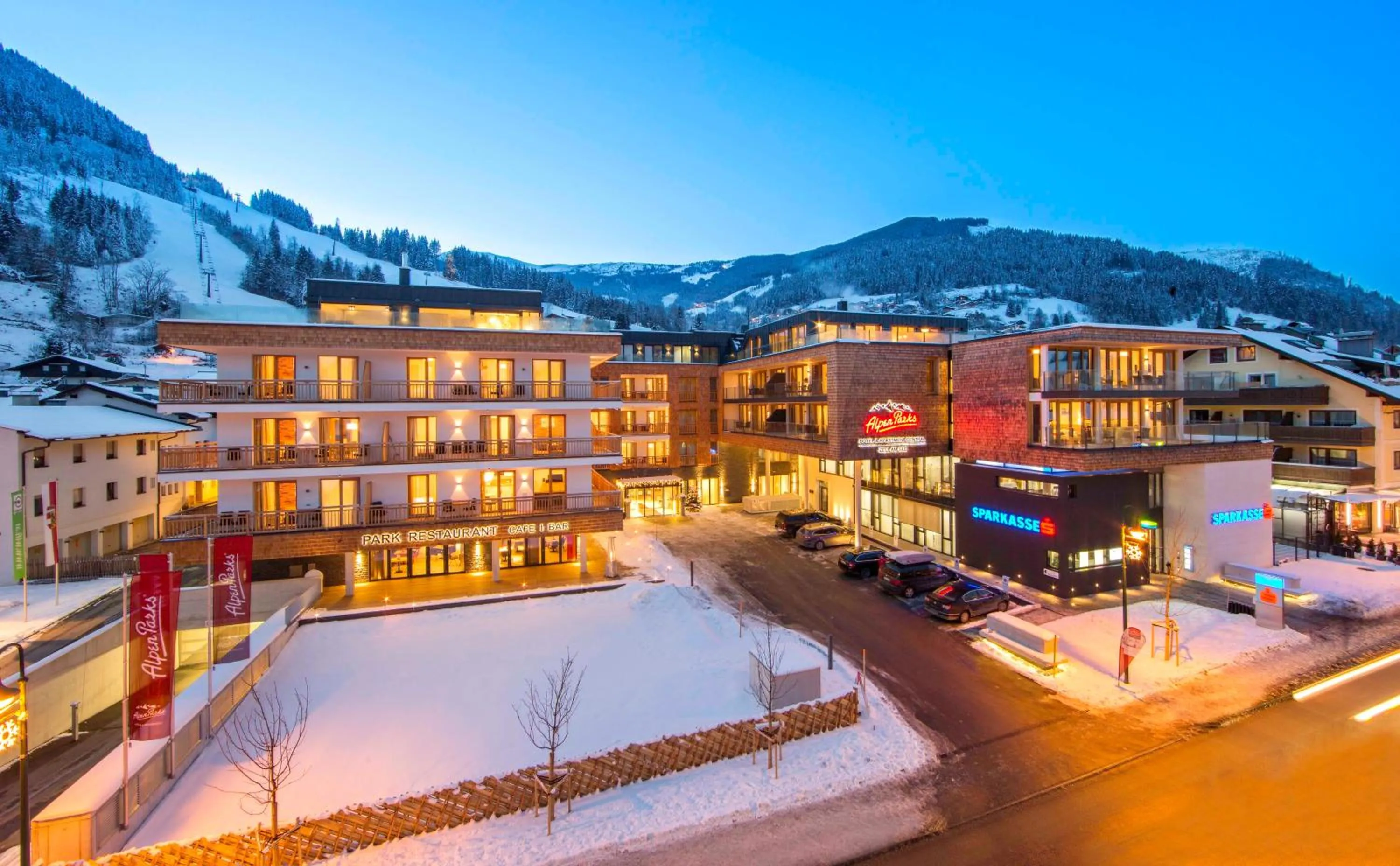 Property building in AlpenParks Hotel & Apartment Central Zell am See