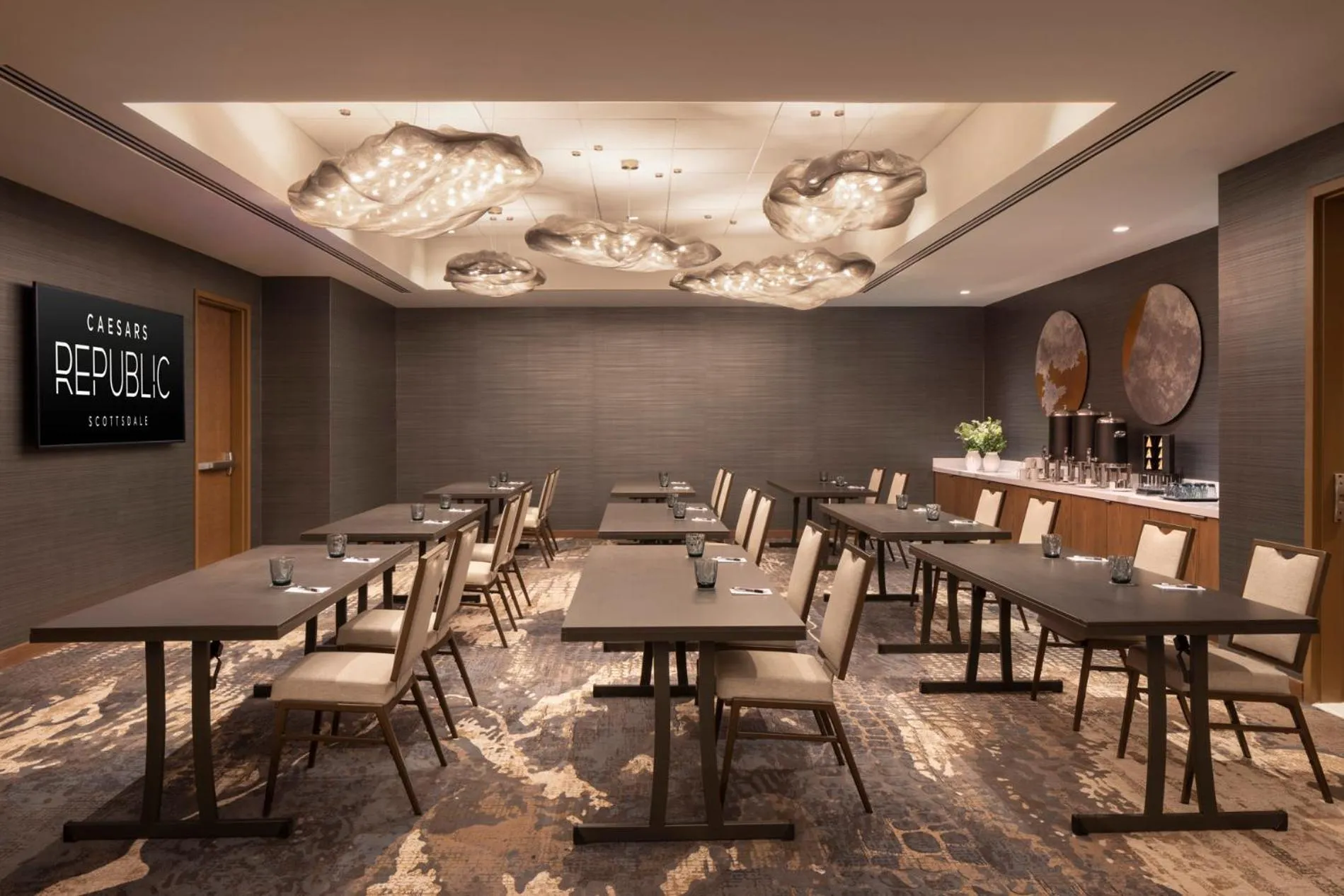 Meeting/conference room in Caesars Republic Scottsdale, a Hilton Hotel