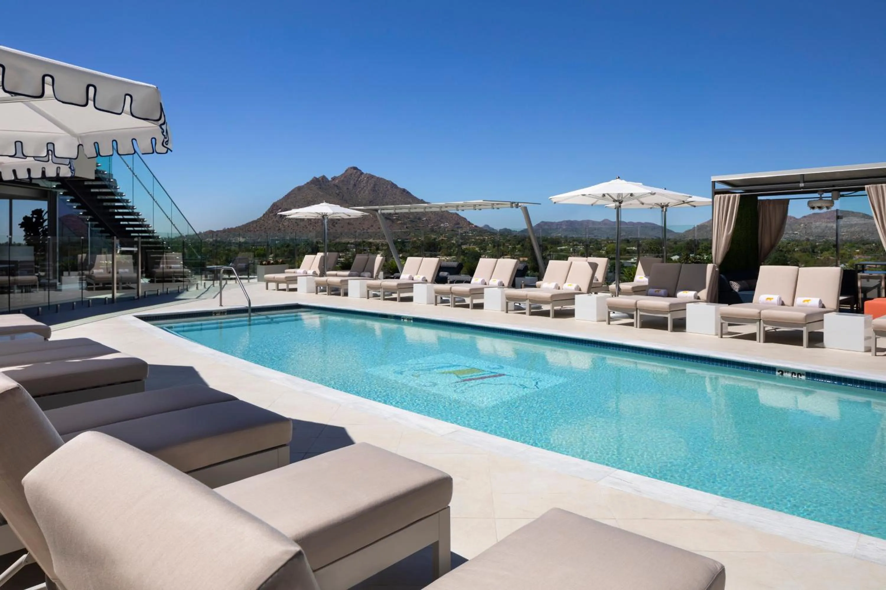 Swimming pool in Caesars Republic Scottsdale, a Hilton Hotel