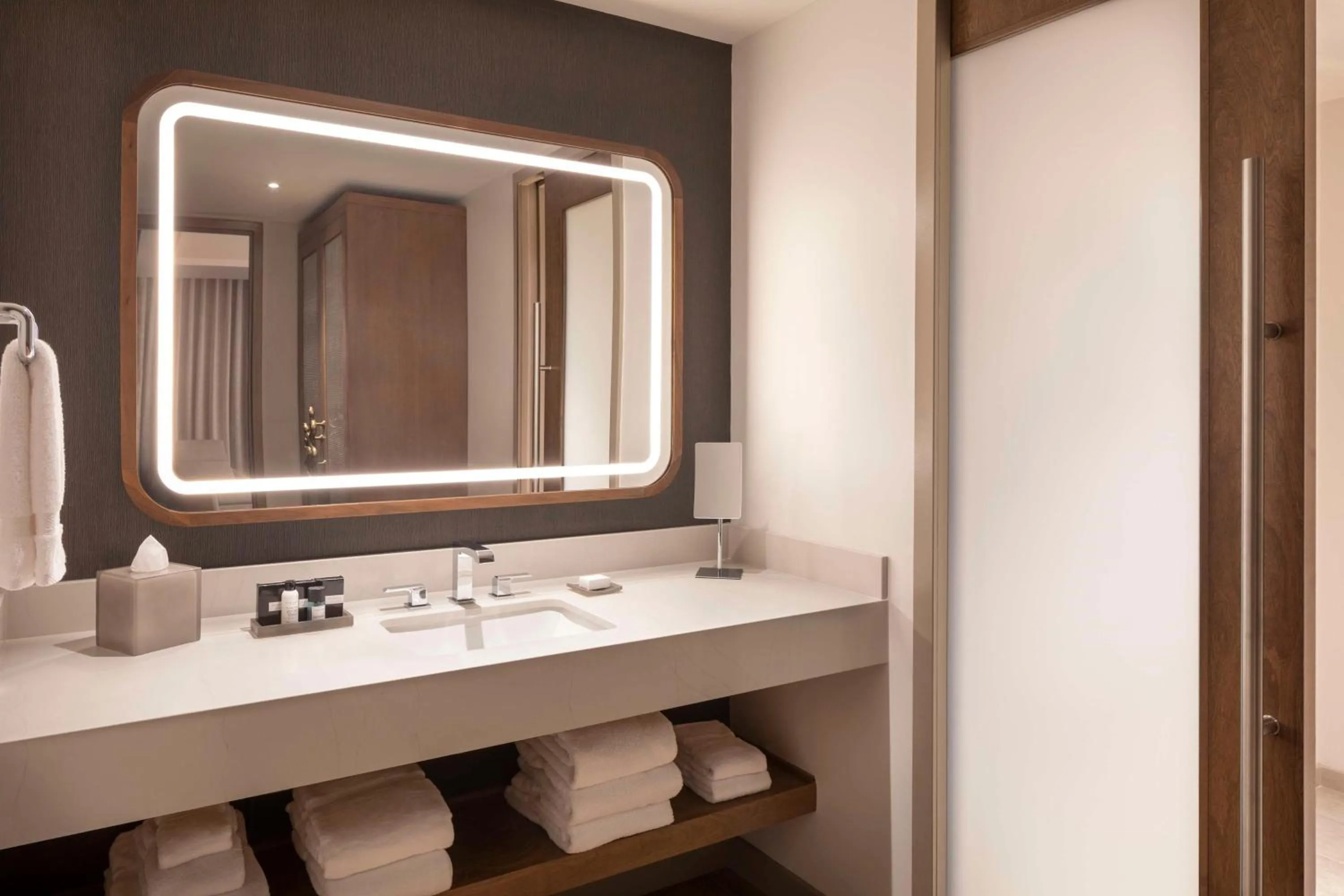 Bathroom in Caesars Republic Scottsdale, a Hilton Hotel