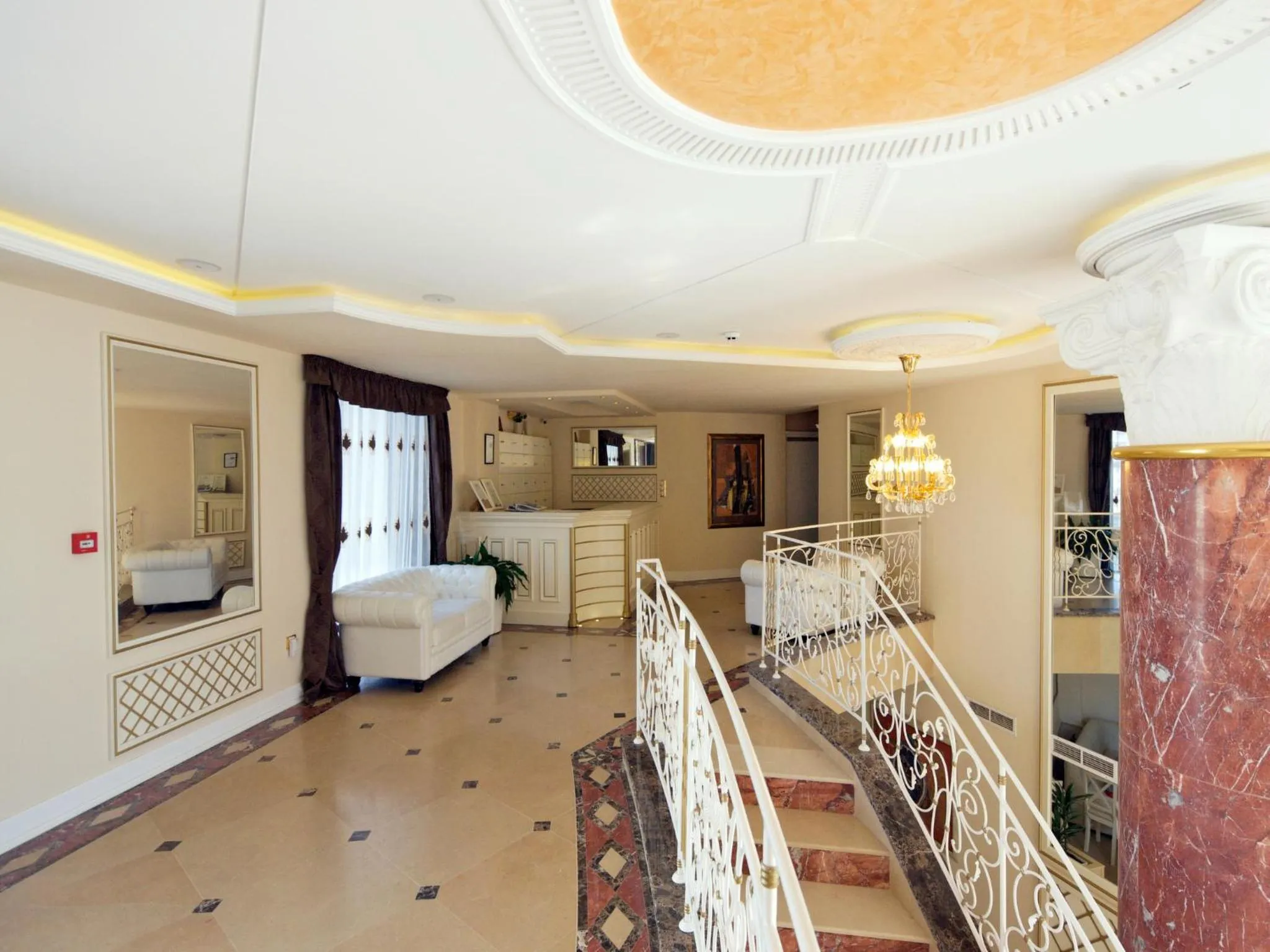Lobby or reception in Hotel Golden Ina - Ultra All Inclusive - Beachfront