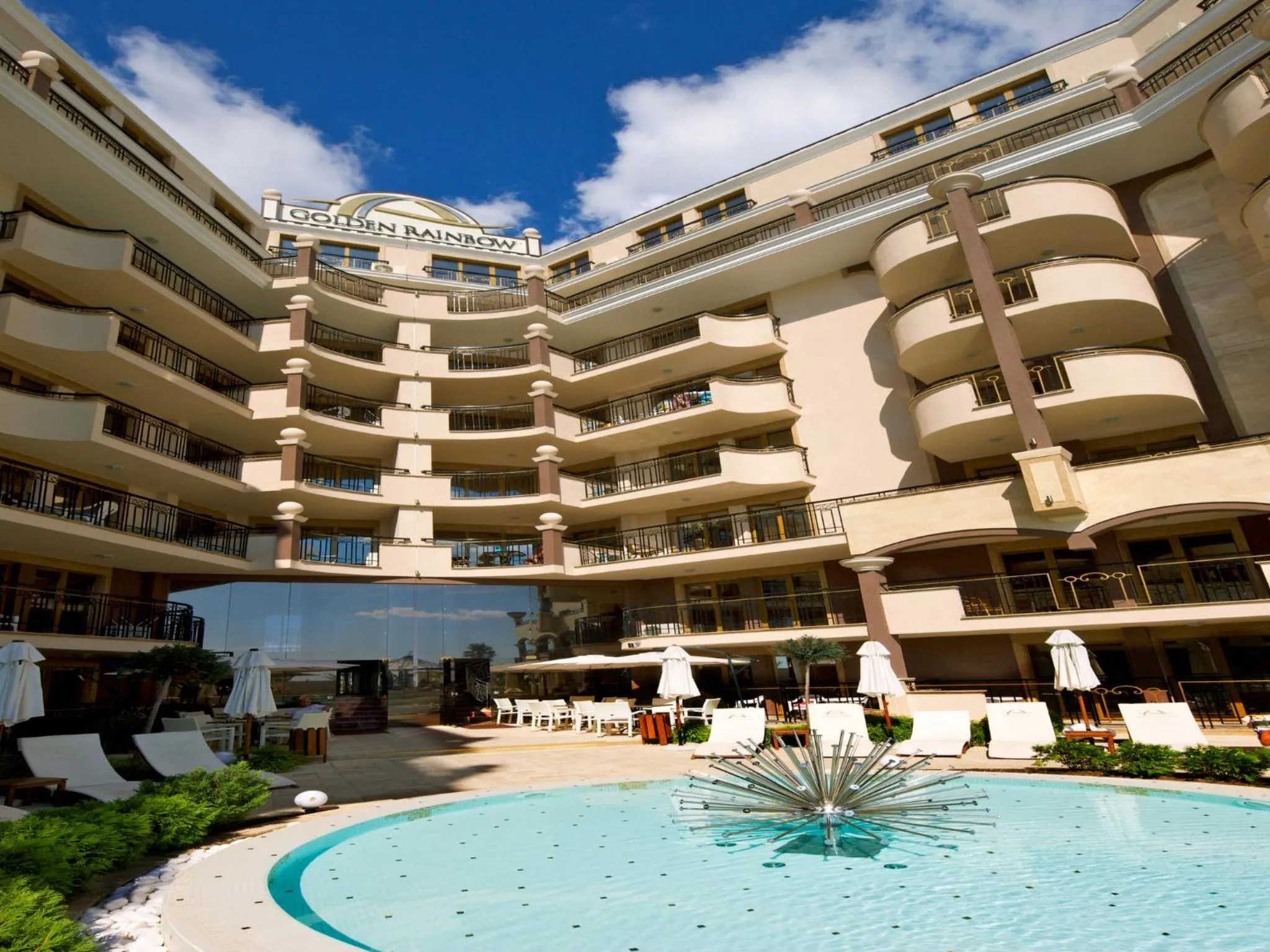 Patio in Hotel Golden Ina - Ultra All Inclusive - Beachfront