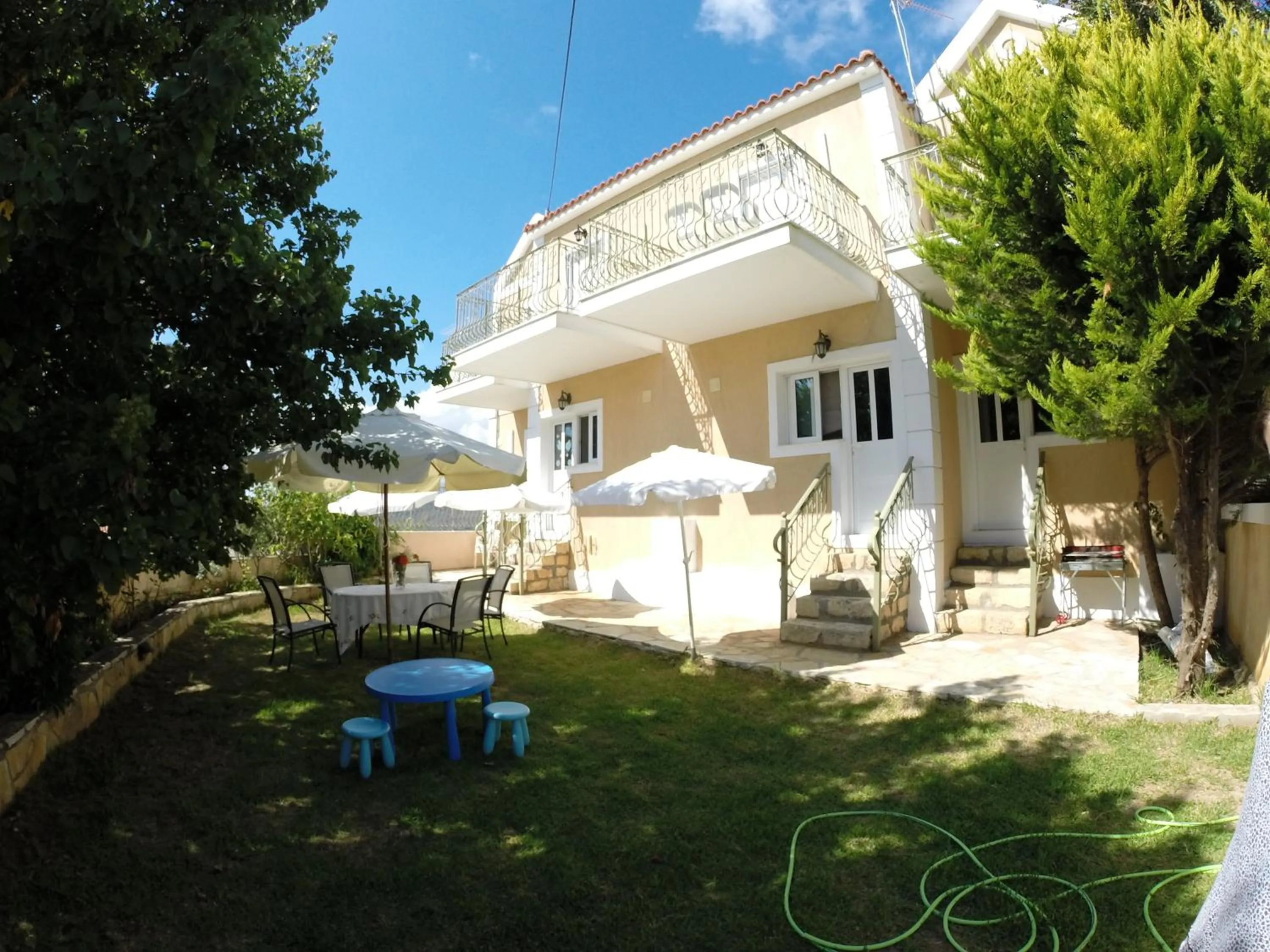 Facade/entrance in Irini's Villa