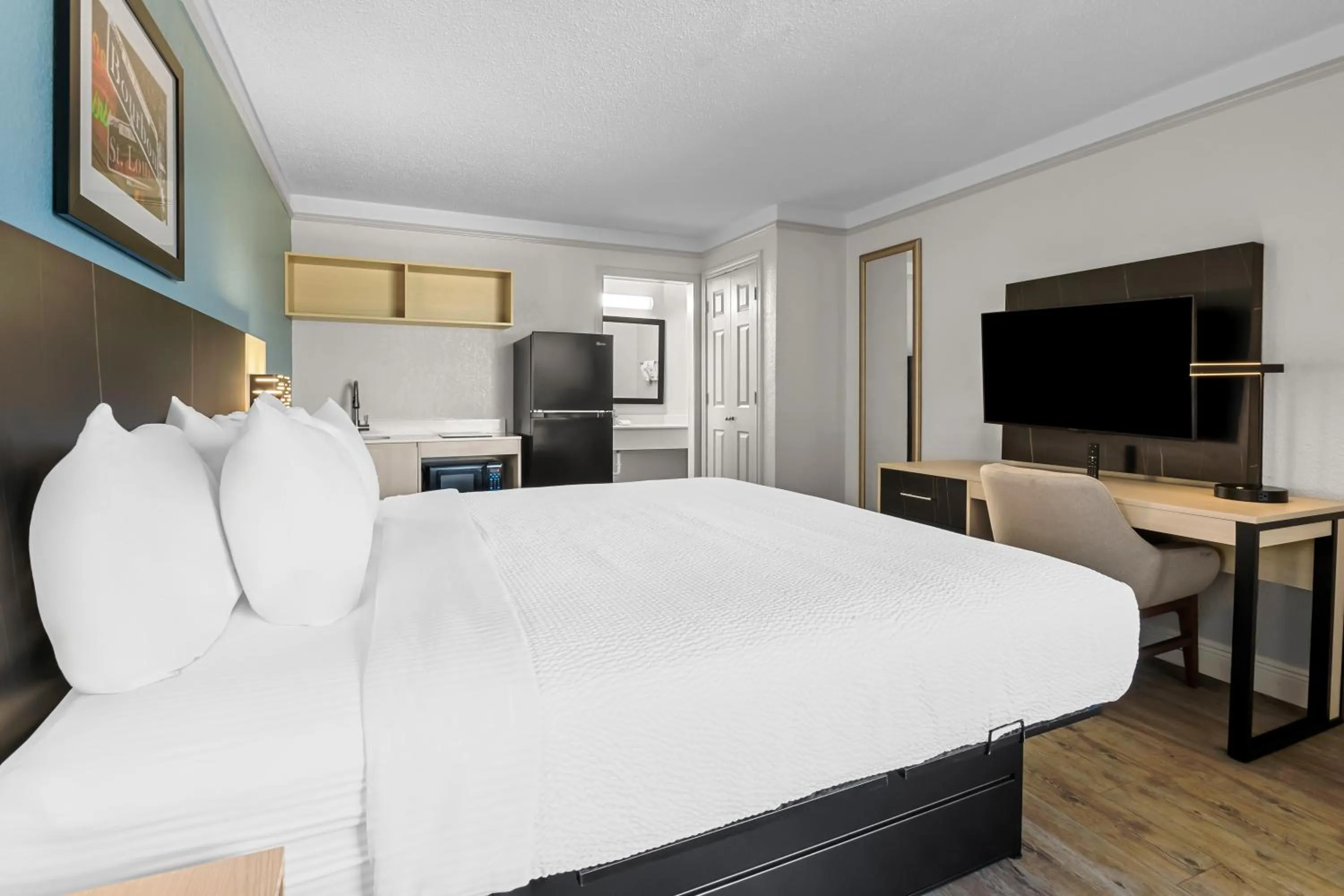 Bedroom, Bed in Suburban Studios Slidell I-10