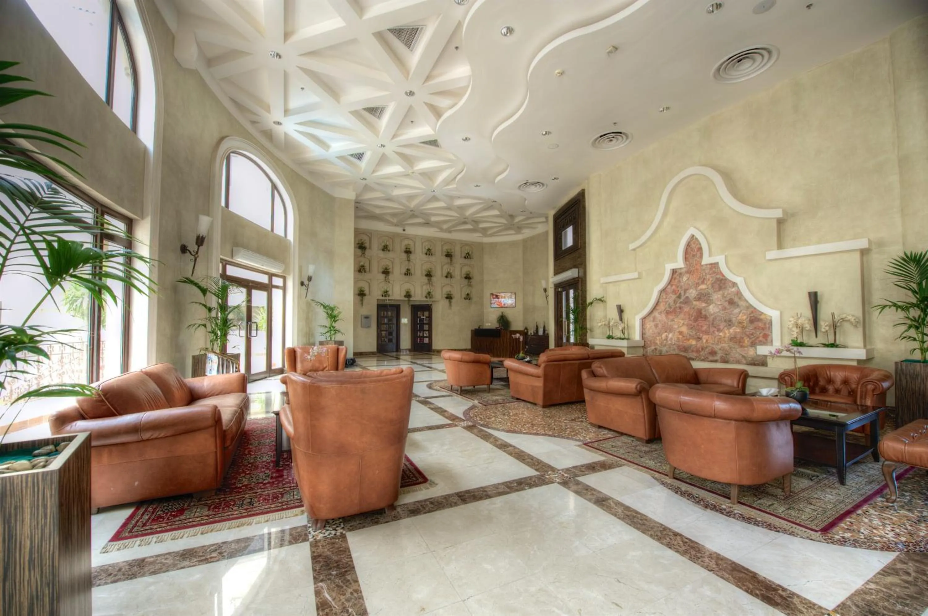 Lobby or reception in Al Rawasi Hotel Suites