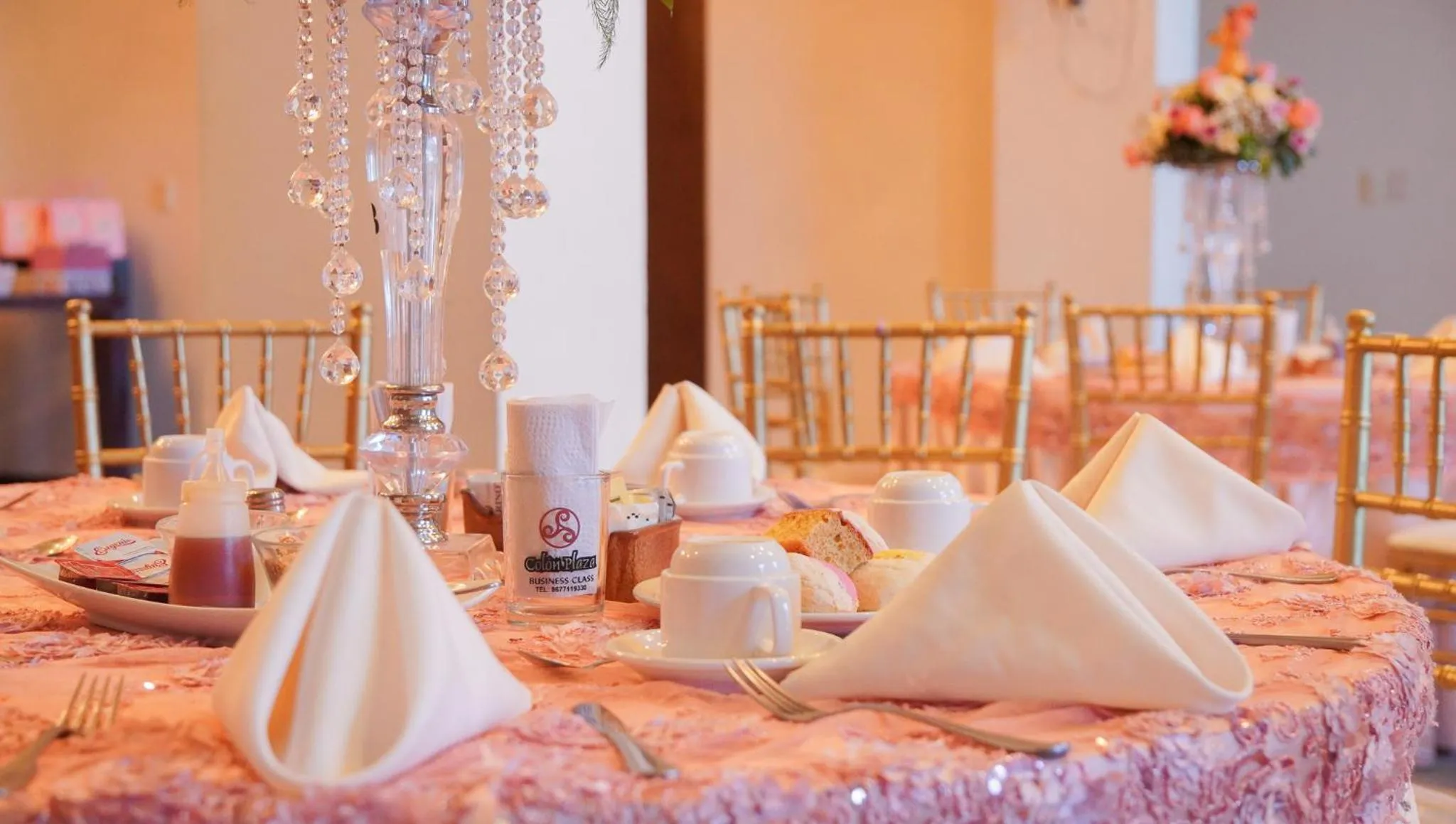 Food and drinks in Hotel Colón Plaza Business Class