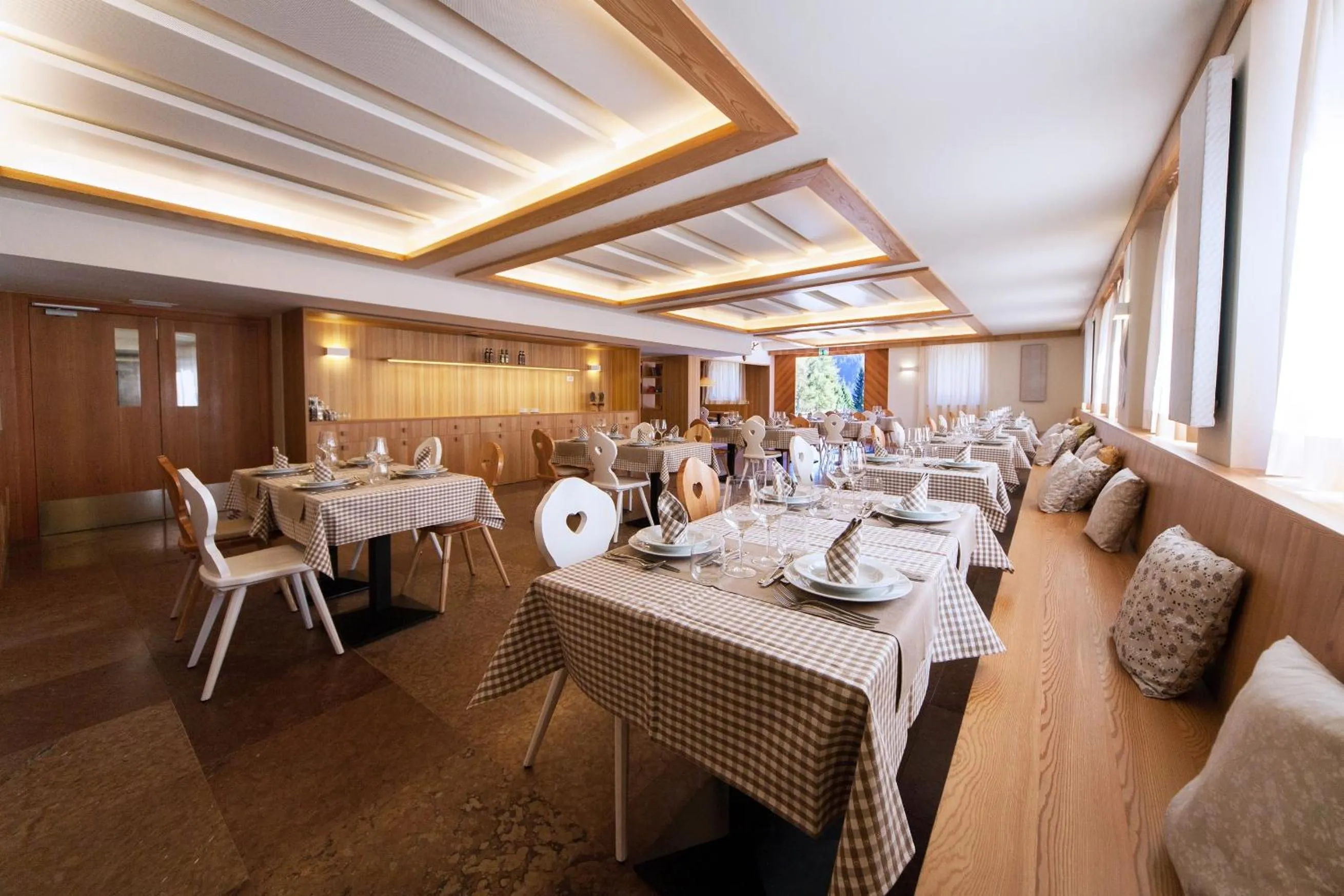 Restaurant/places to eat in Lumen