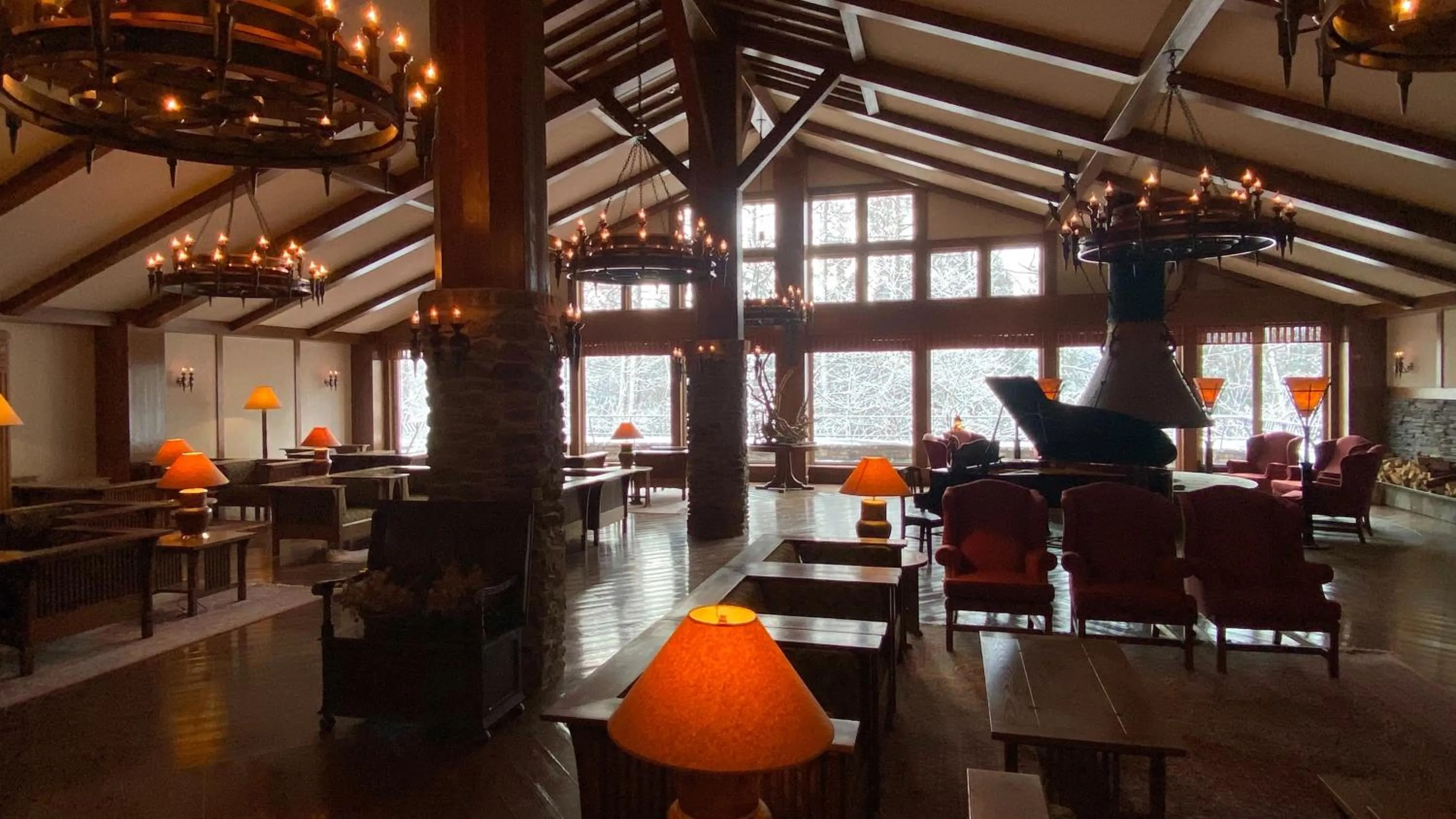 Communal lounge/ TV room in WHITE HOTEL GRAND HAKUBA