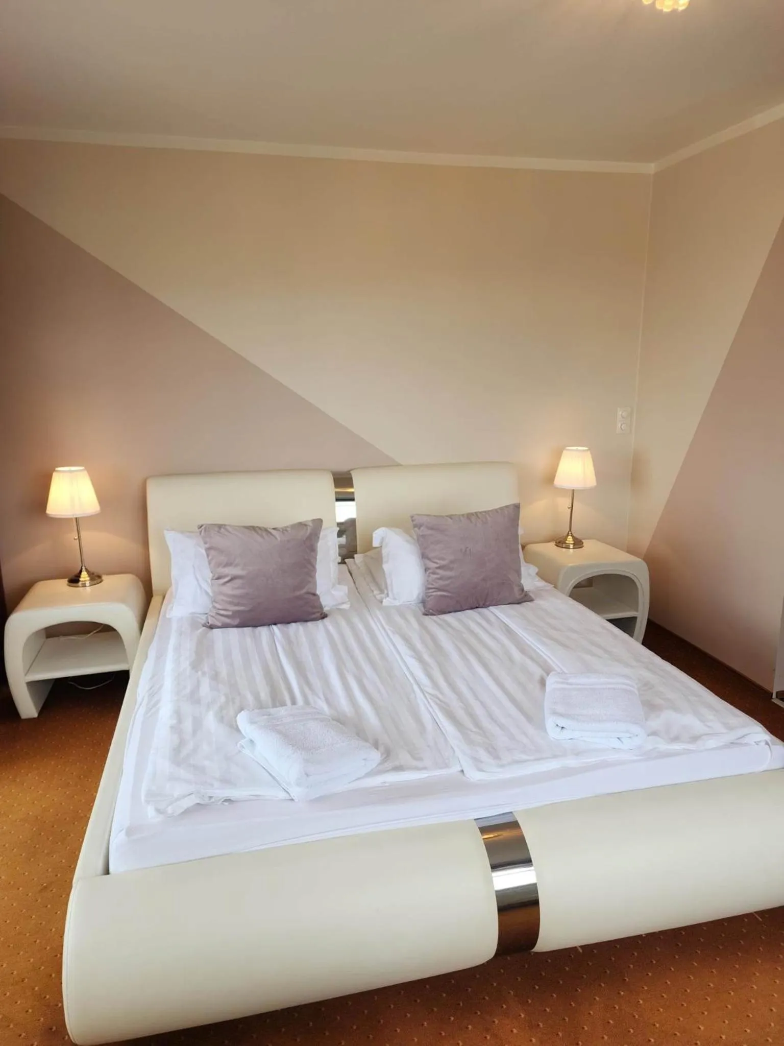 Bedroom, Bed in Kiljan Apartments & Rooms