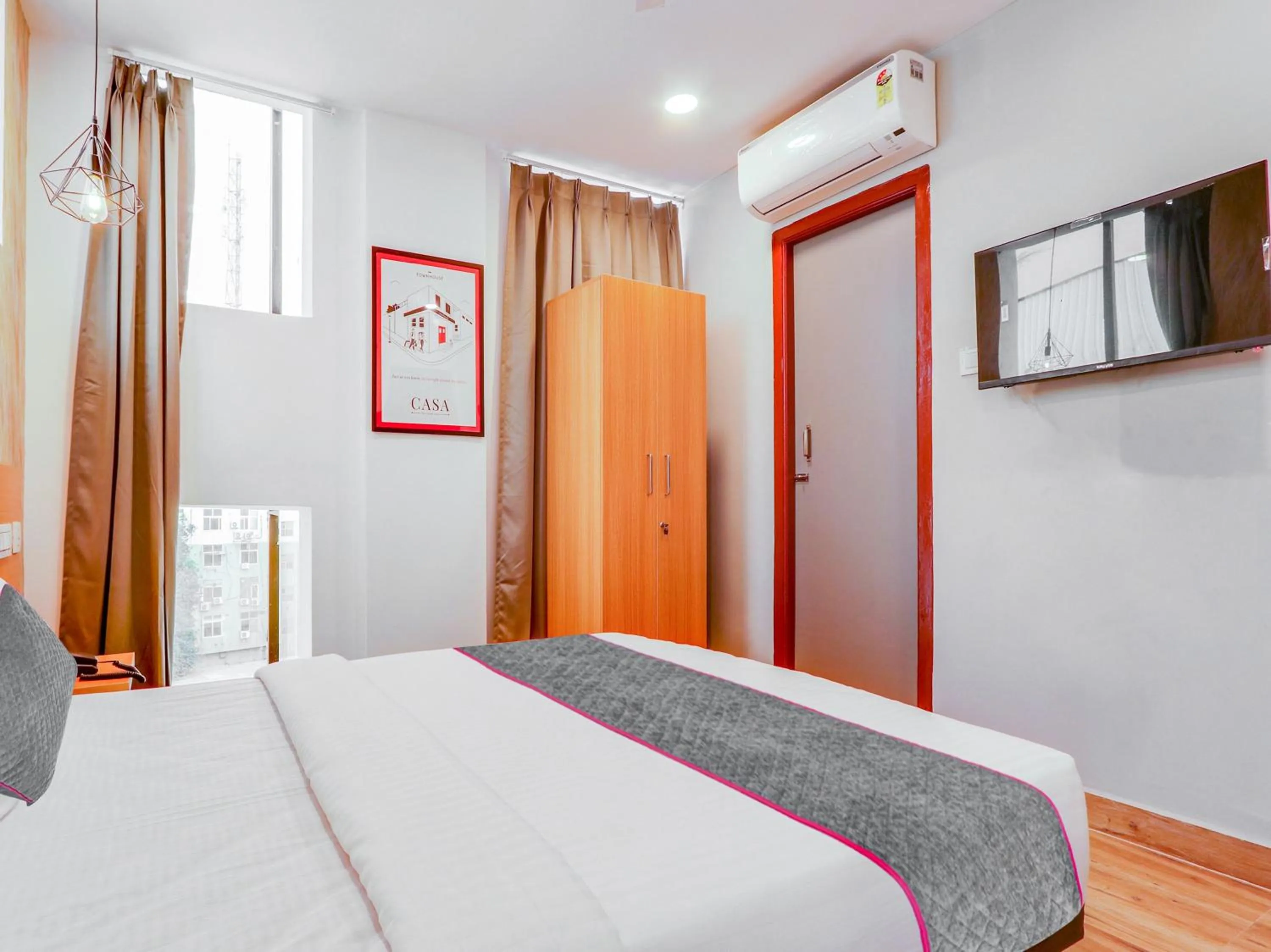 Bedroom, Bed in Super Townhouse CASA GRAND