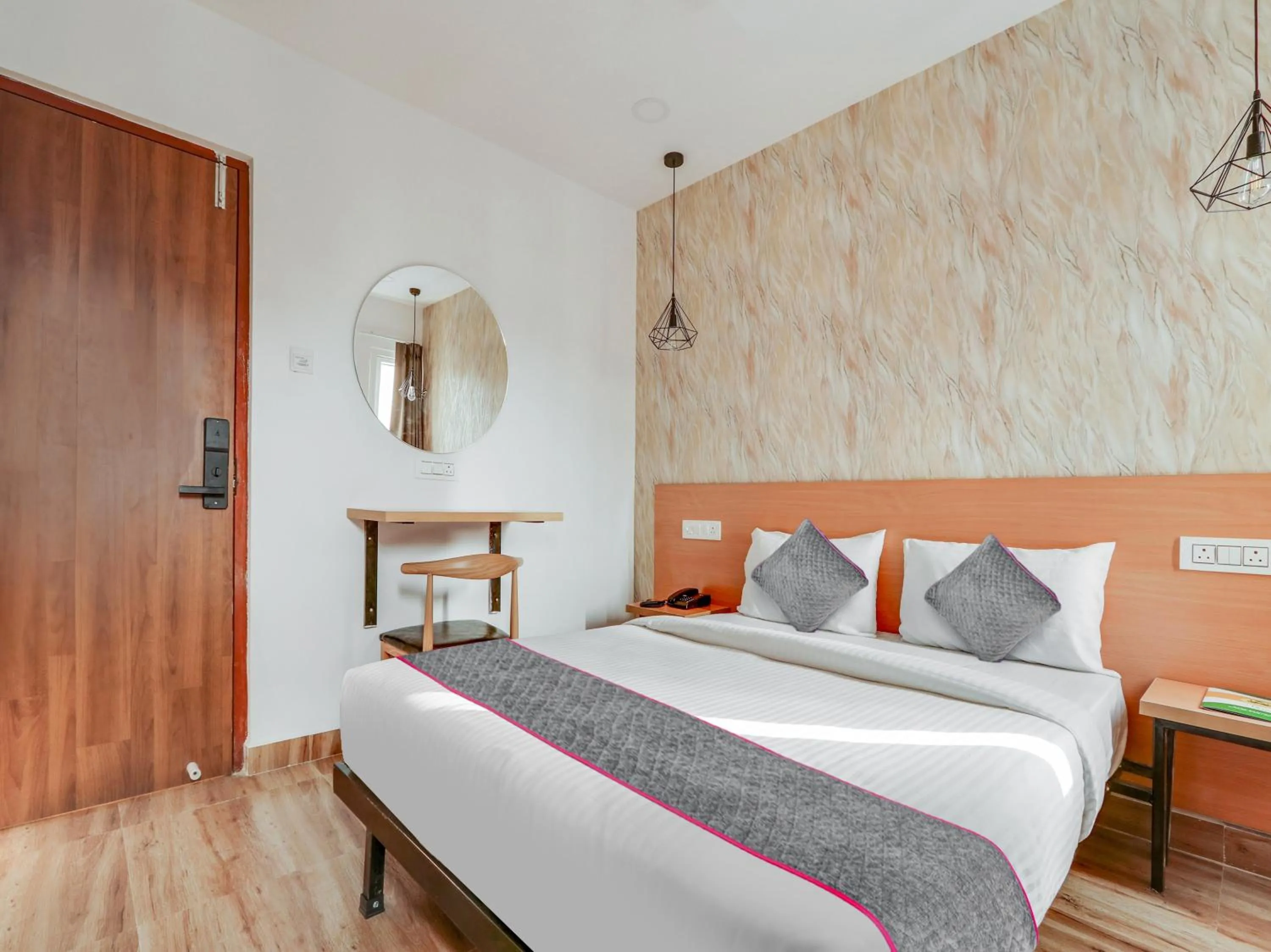 Bedroom, Bed in Super Townhouse CASA GRAND