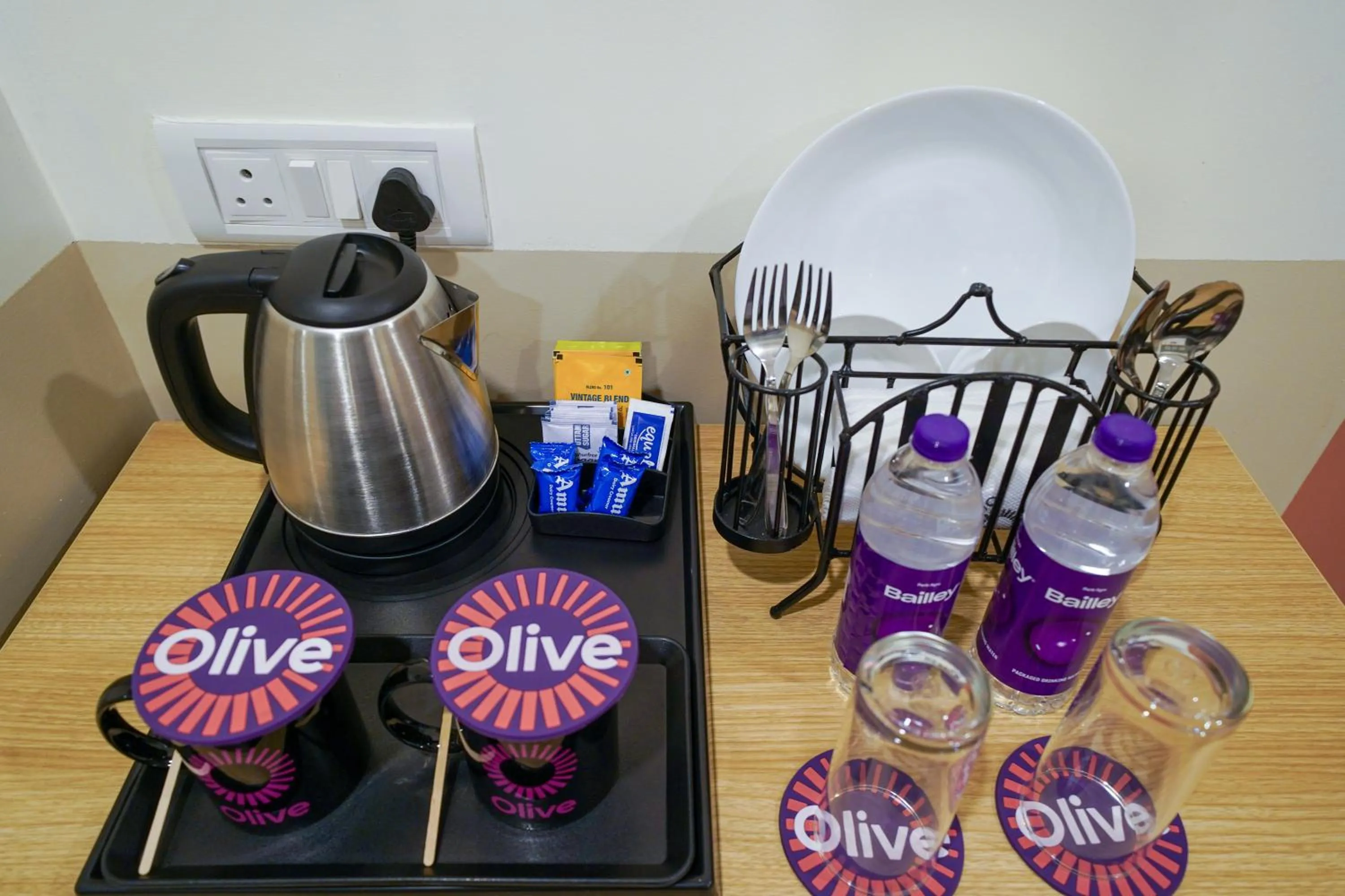 Coffee/tea facilities in Olive Hotel Hosa Road Metro by Embassy Group