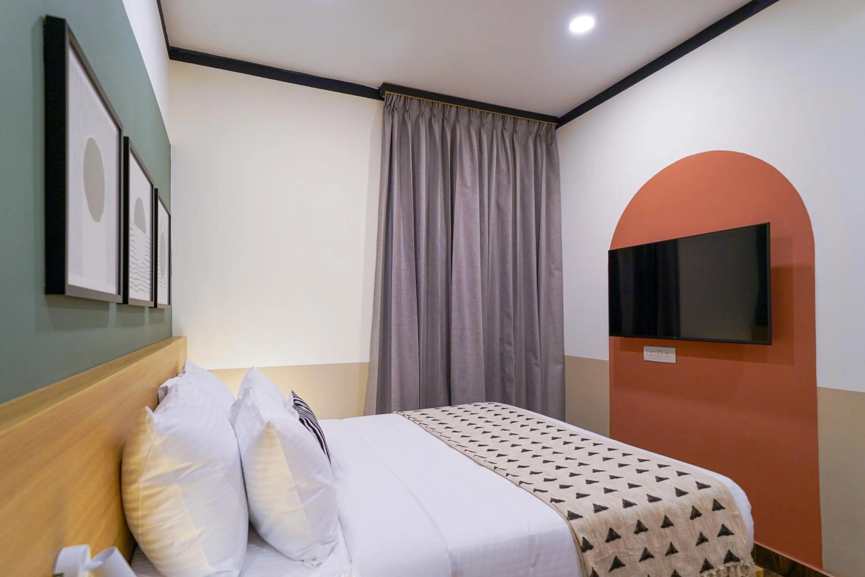 Bed in Olive Hotel Hosa Road Metro by Embassy Group
