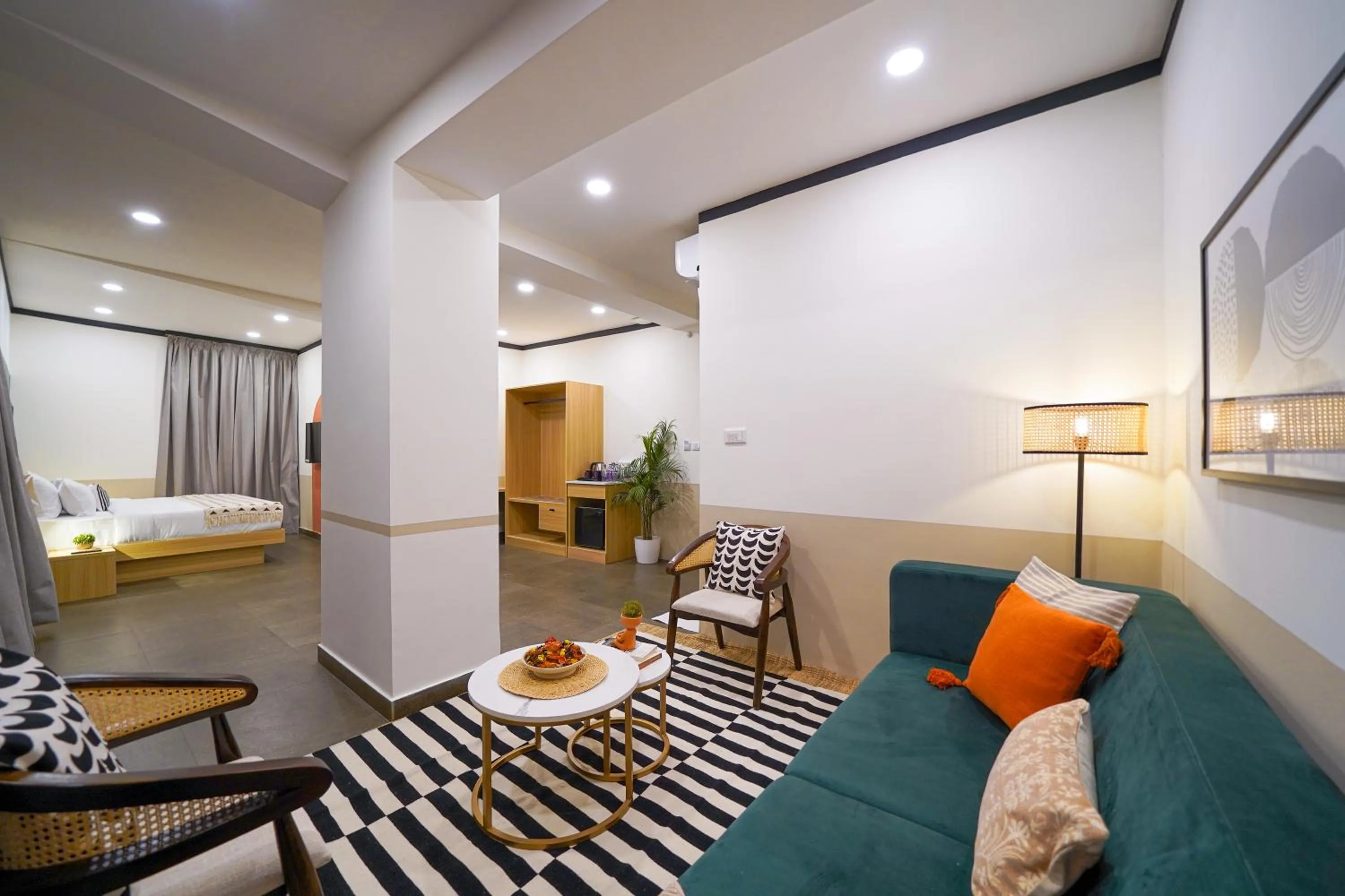 Living room, Bed in Olive Hotel Hosa Road Metro by Embassy Group