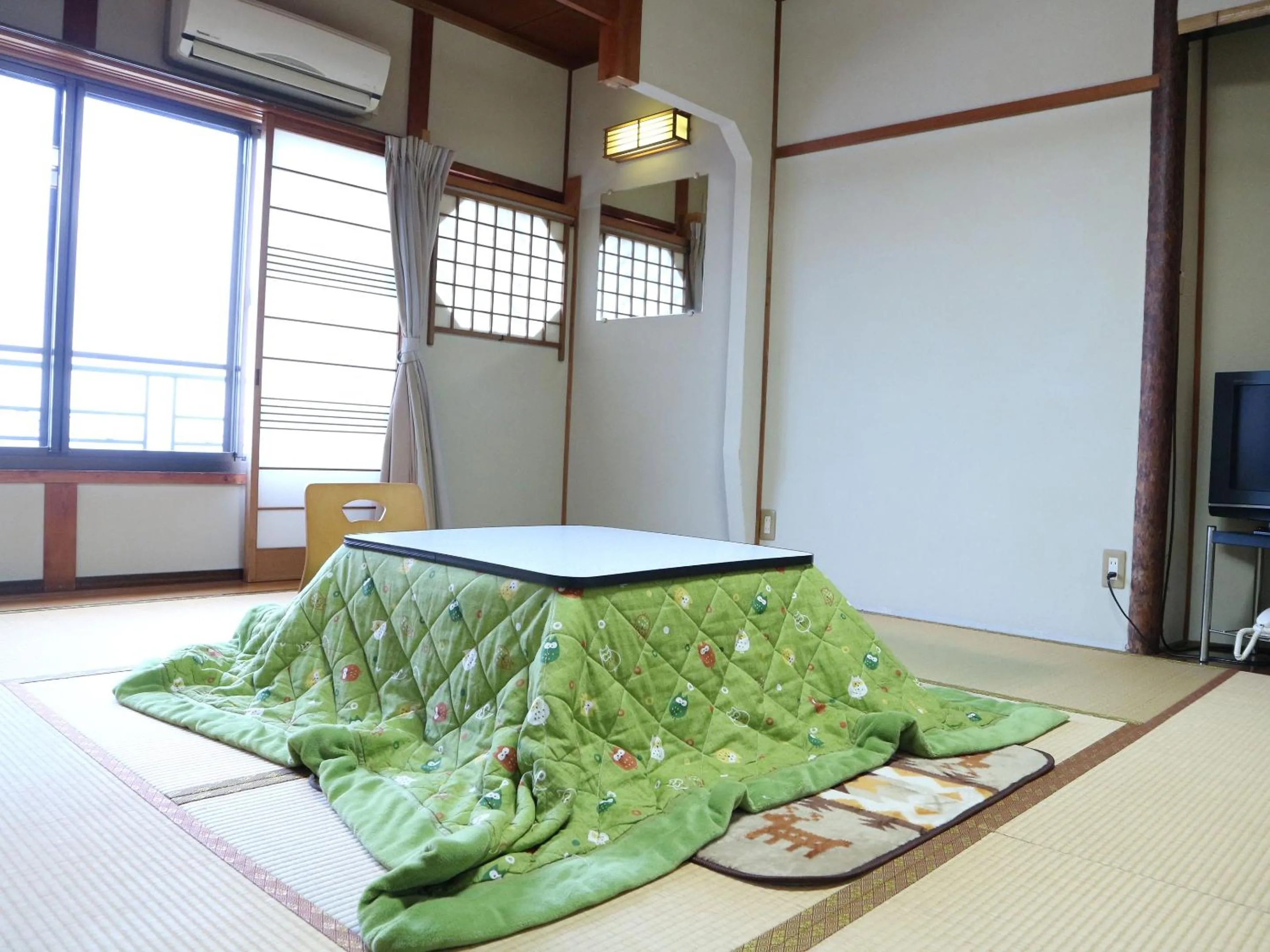 Photo of the whole room in Kanko Ryokan Yamato
