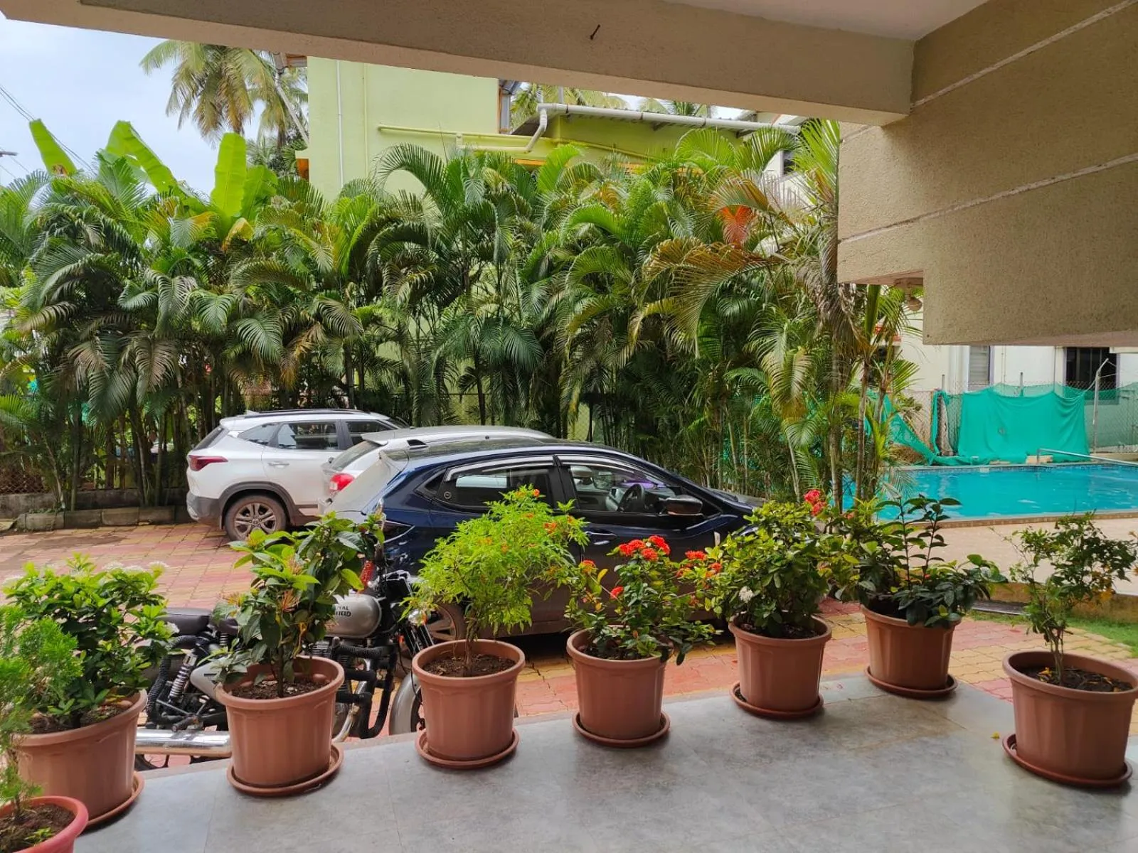 Swimming pool in Anant Villa & Resorts