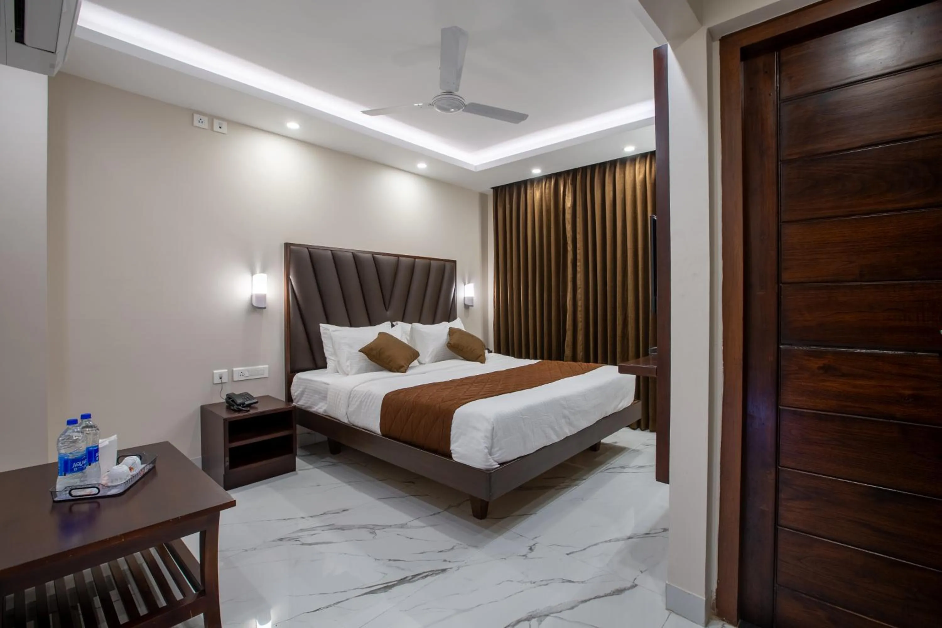 Bedroom, Bed in PARKKAVAN TOWERS