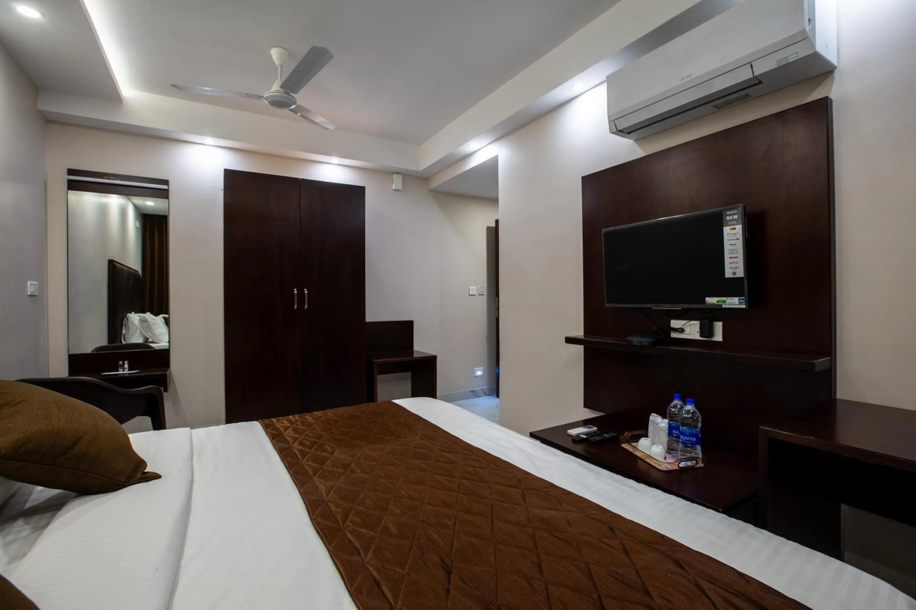 TV and multimedia, Bed in PARKKAVAN TOWERS