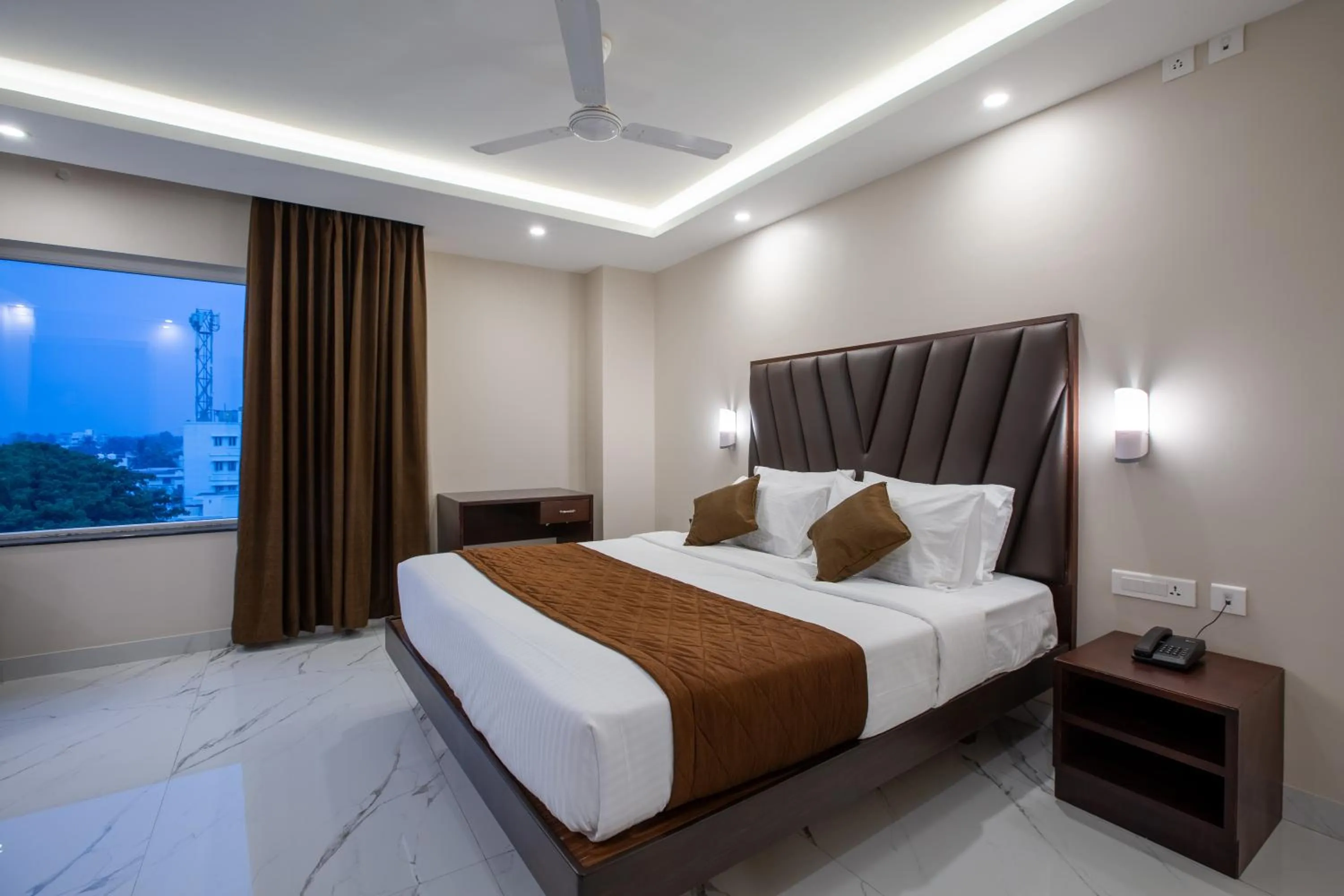Bed in PARKKAVAN TOWERS