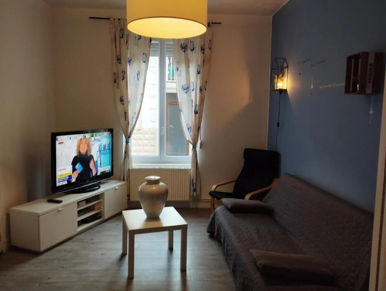 Two-Bedroom Apartment in Le Grèbe