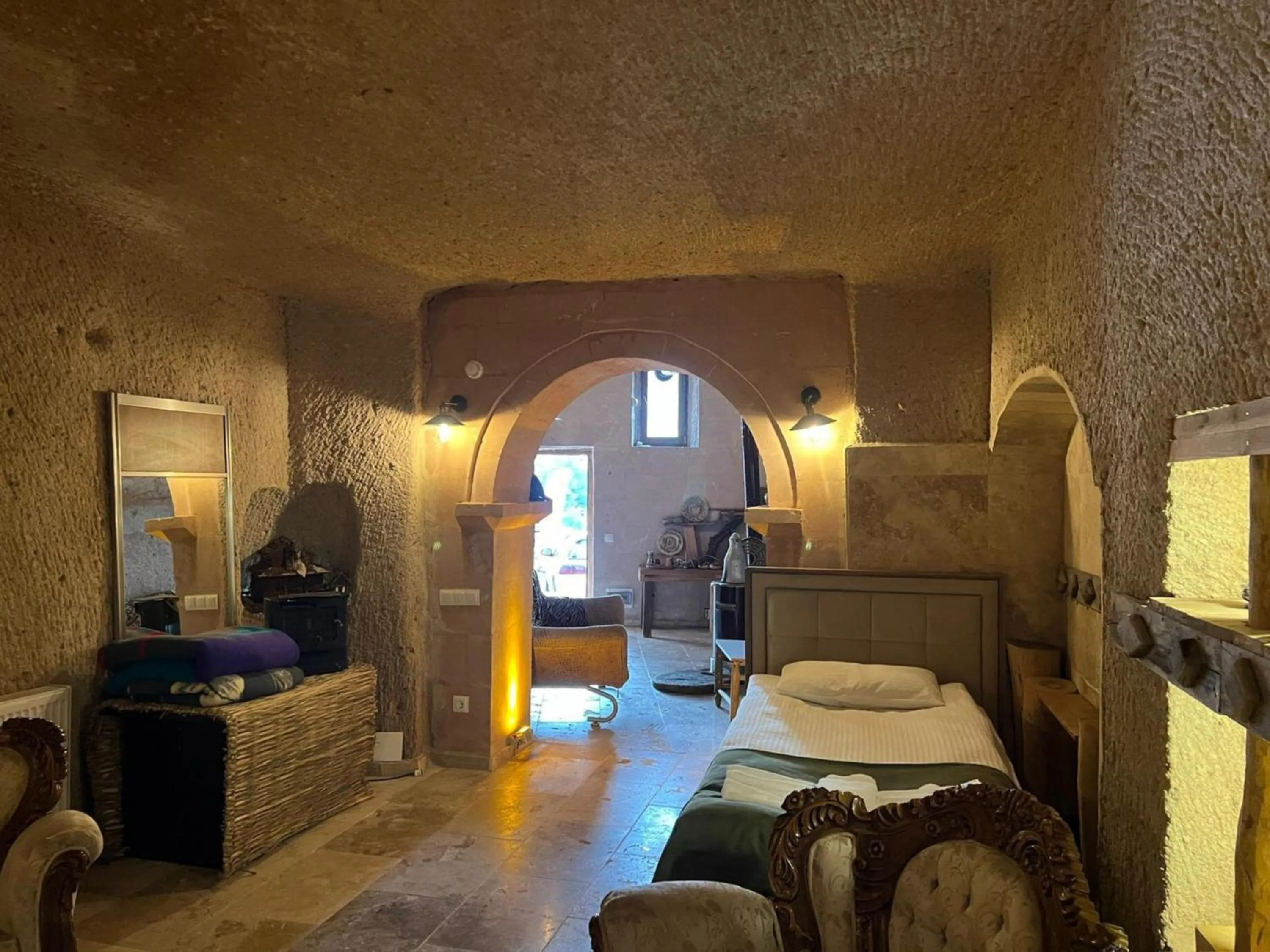 Seating area in Yeşilöz inn Cave otel