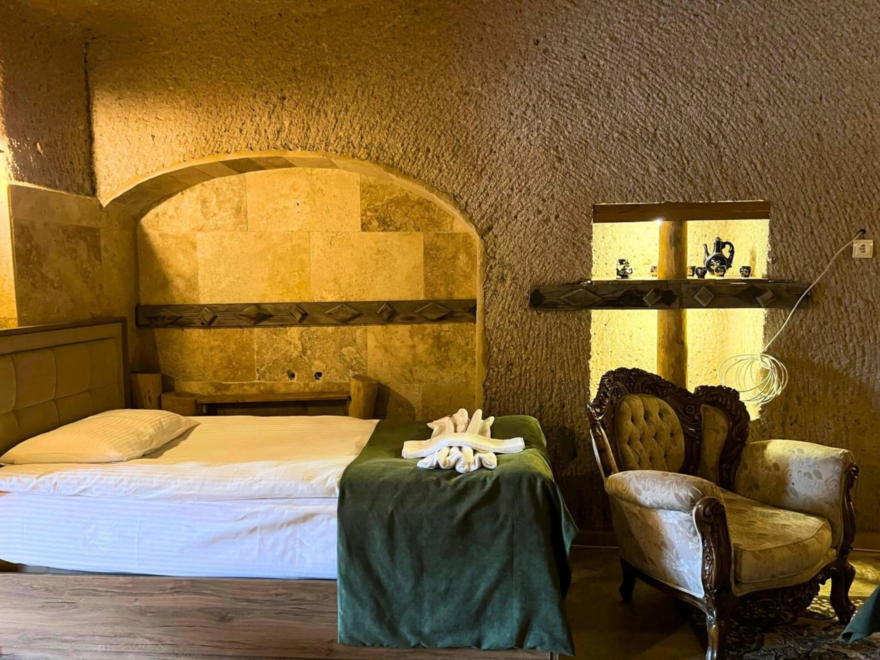 Bed in Yeşilöz inn Cave otel