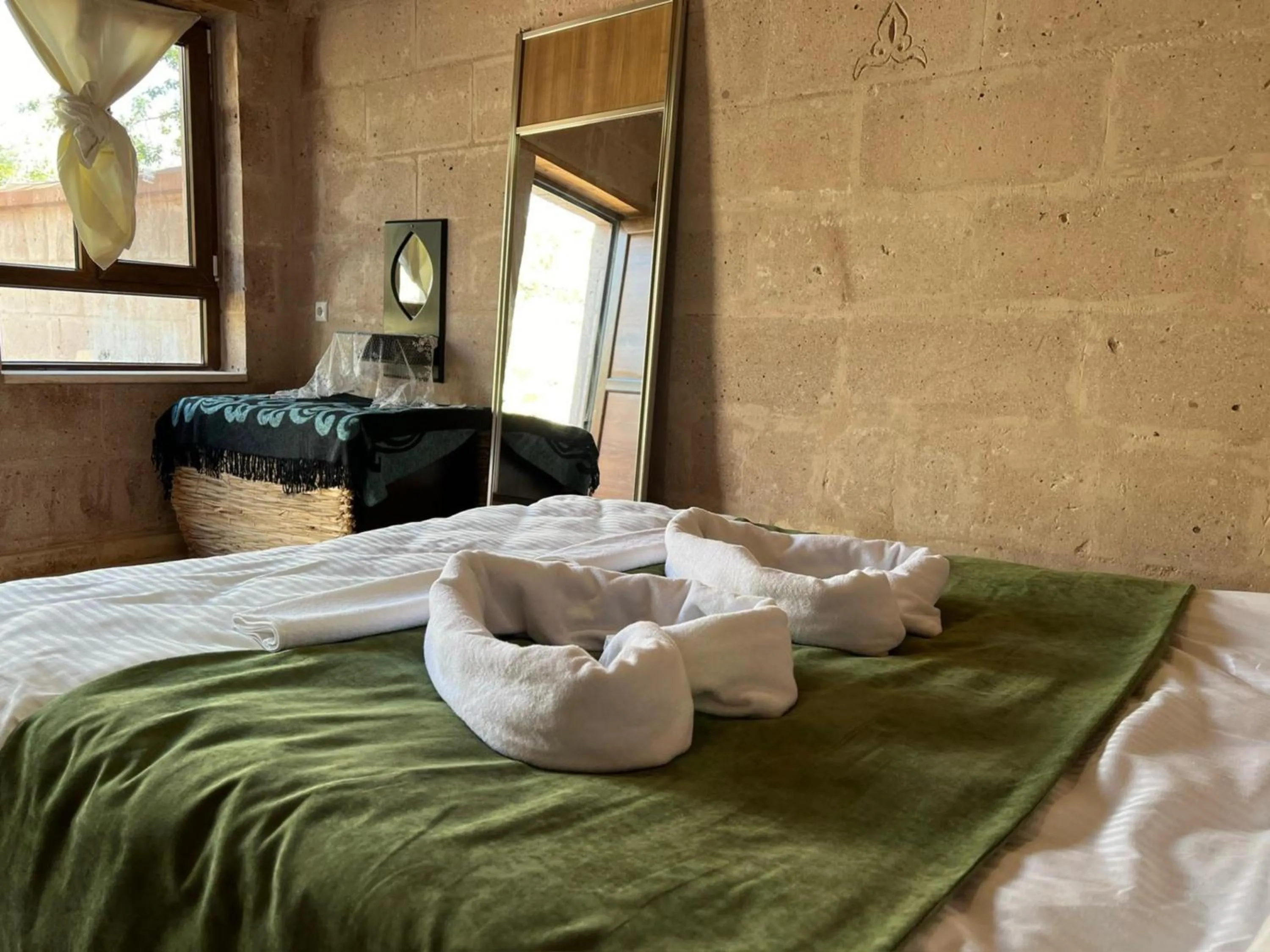 Bed in Yeşilöz inn Cave otel