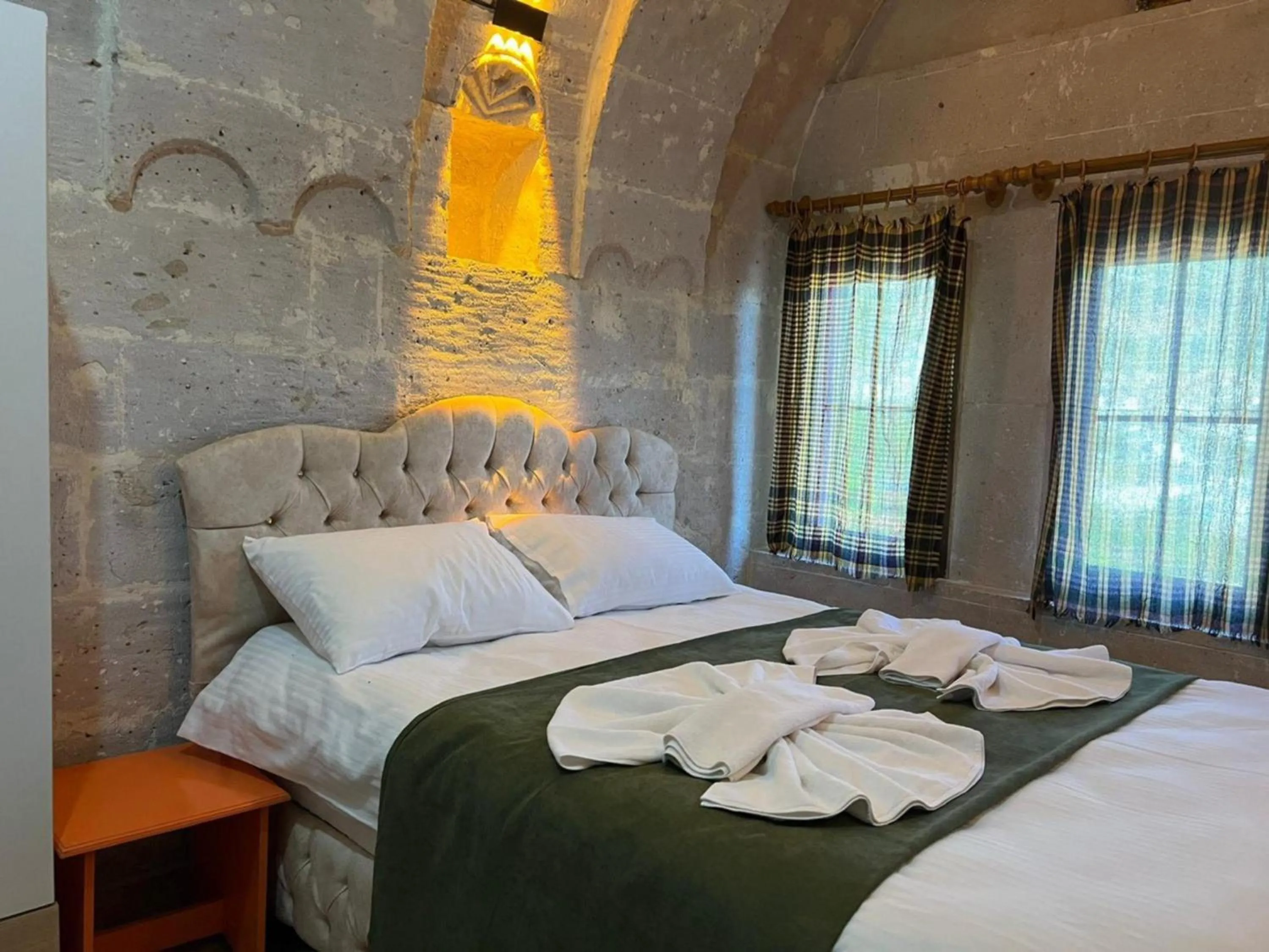 Bed in Yeşilöz inn Cave otel