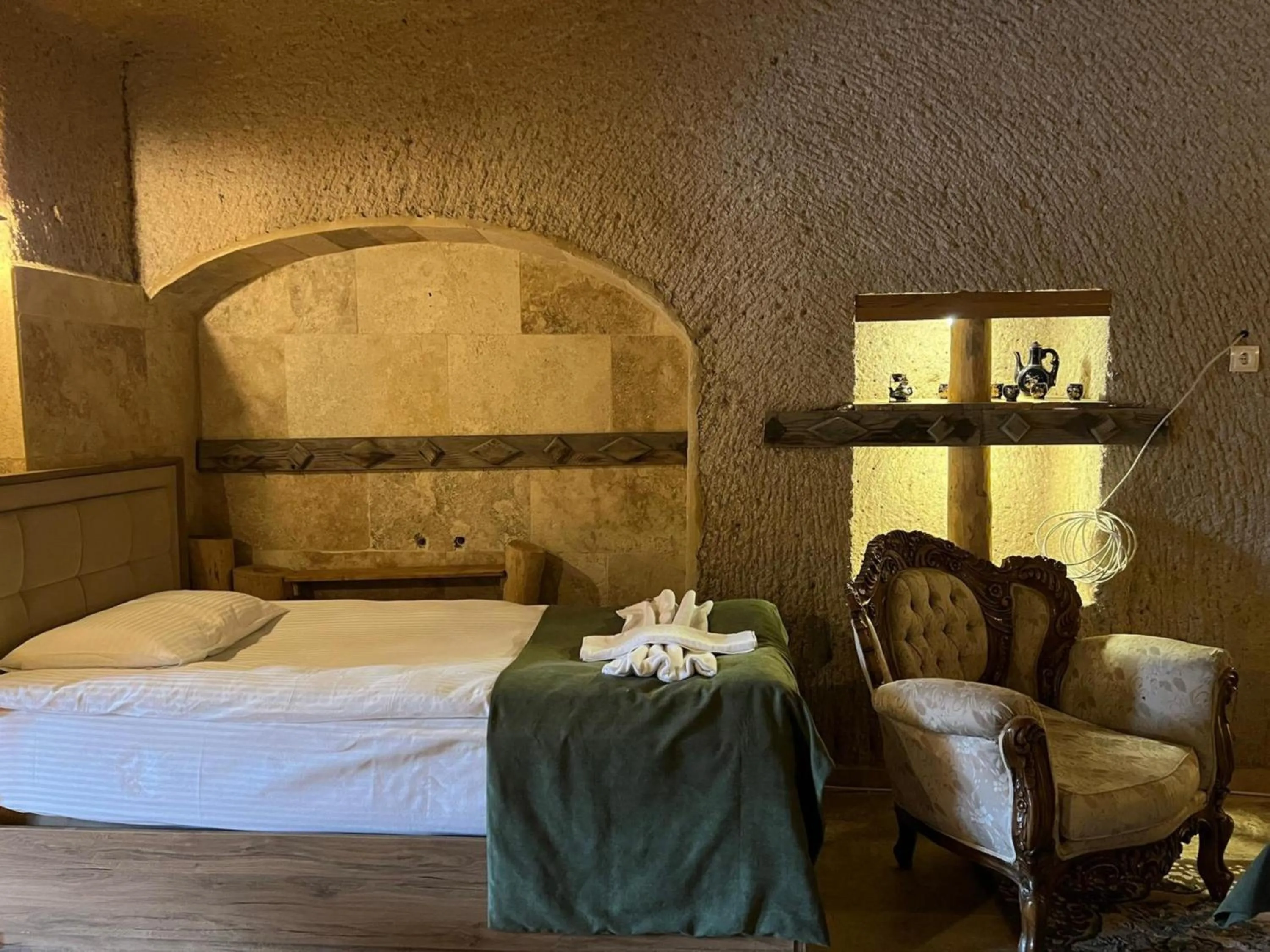 Bed in Yeşilöz inn Cave otel