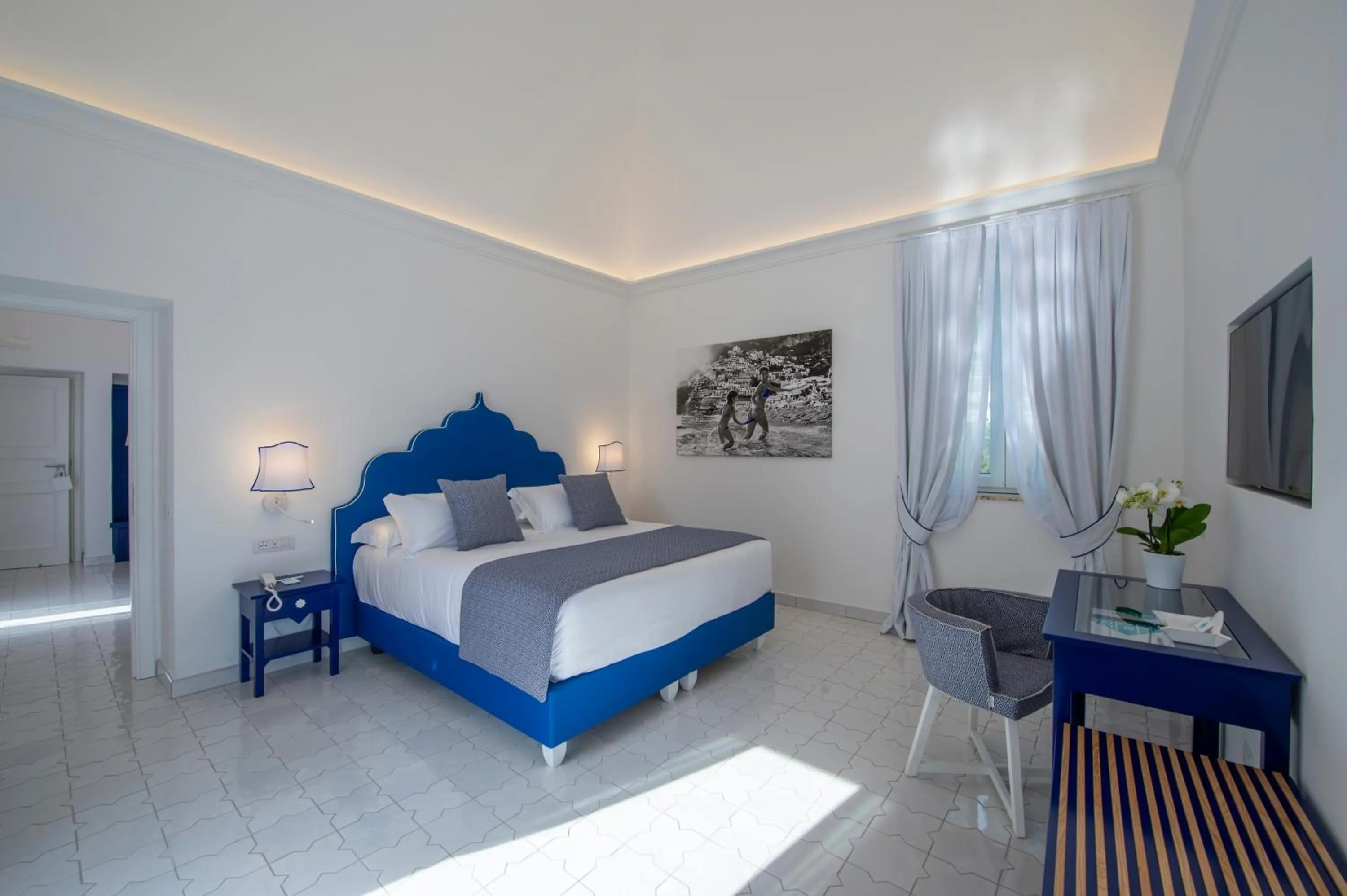 Deluxe Double or Twin Room with Sea View in Villa Francesco Luxury Suites