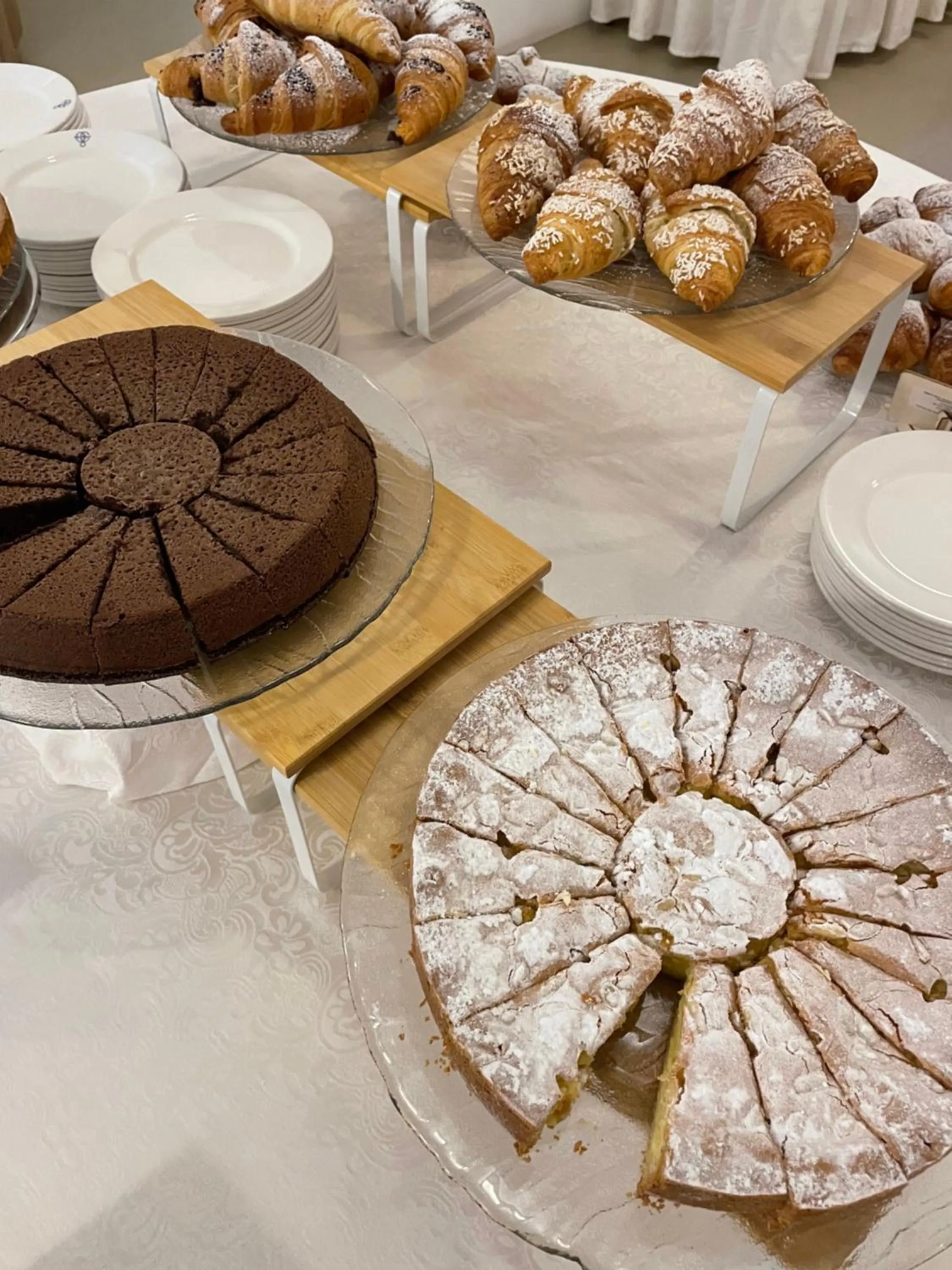 Breakfast in Villa Cagnola