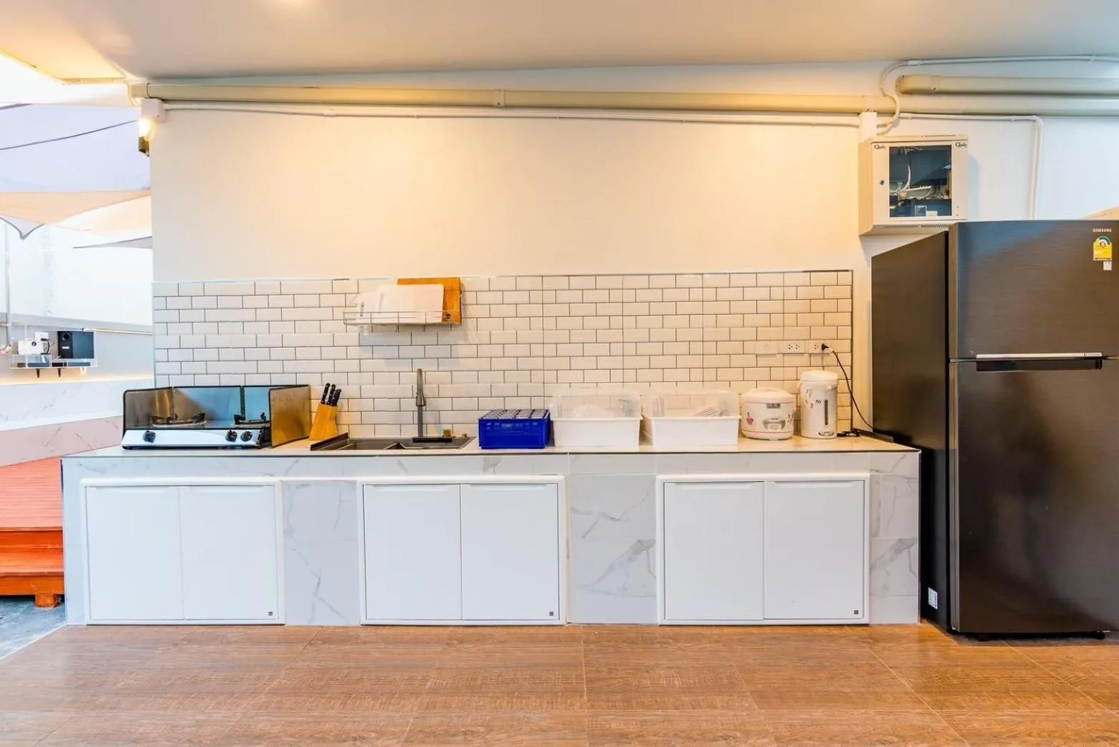 Kitchen or kitchenette in 58/20 Pool Villa