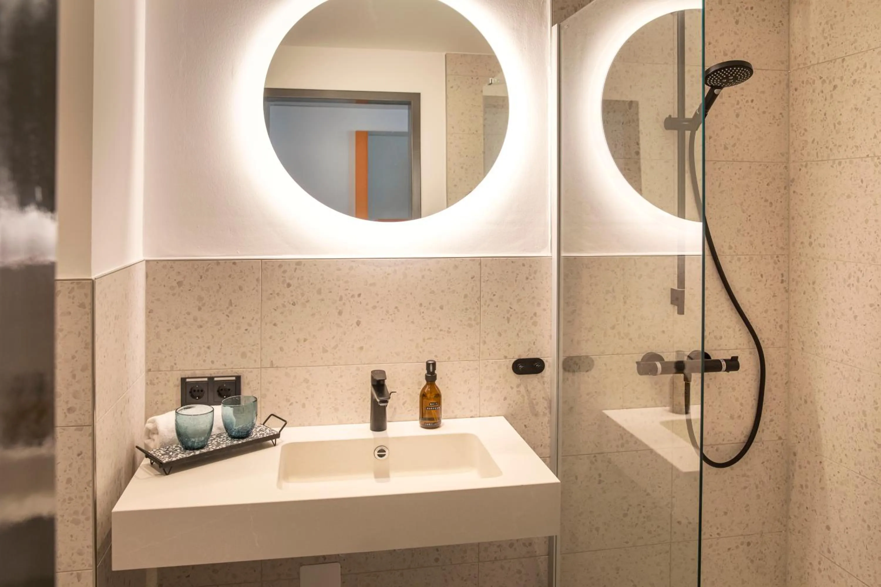 Bathroom in LOGINN Hotel Offenbach