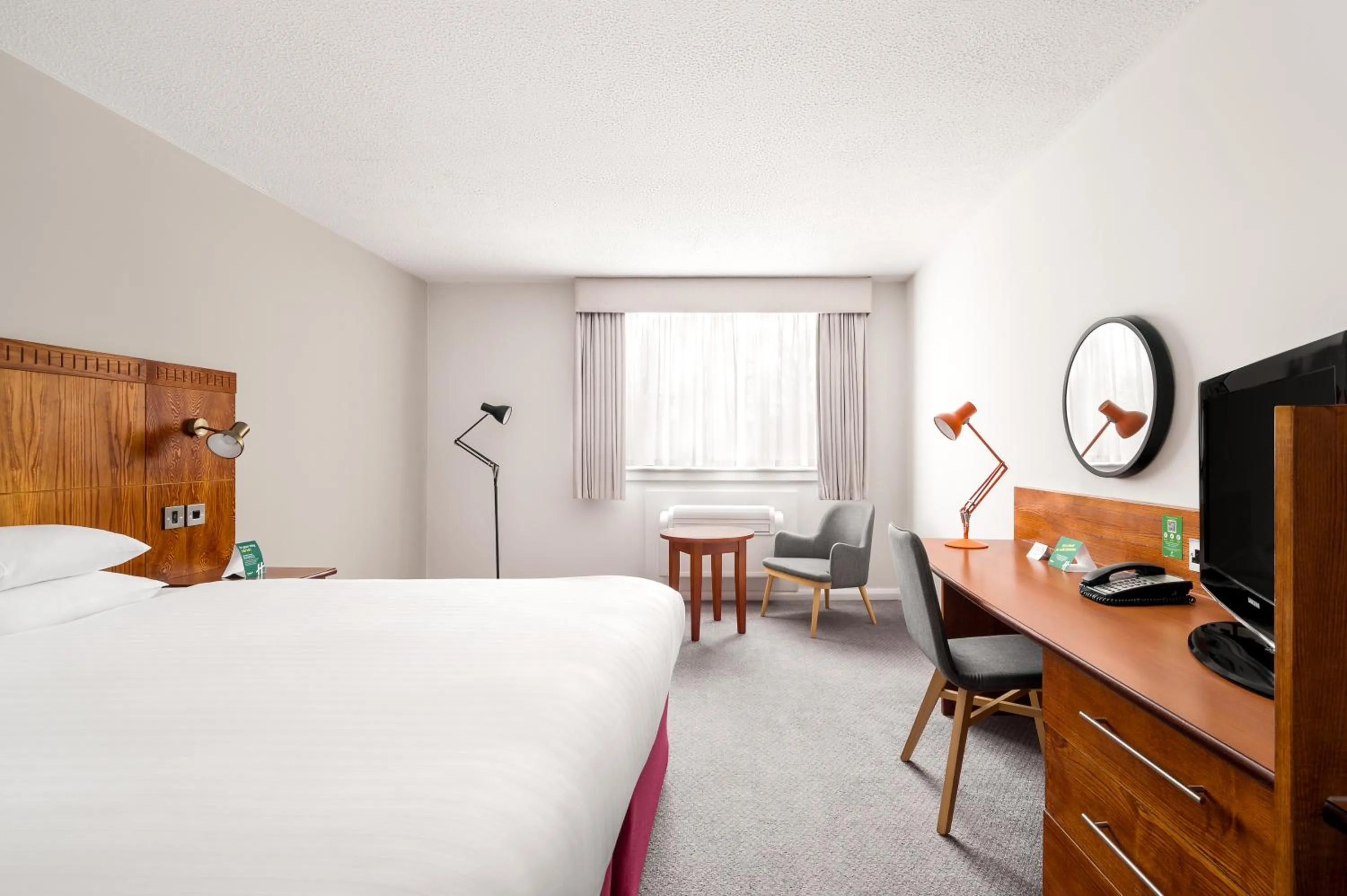 Bed in Holiday Inn Northampton by IHG