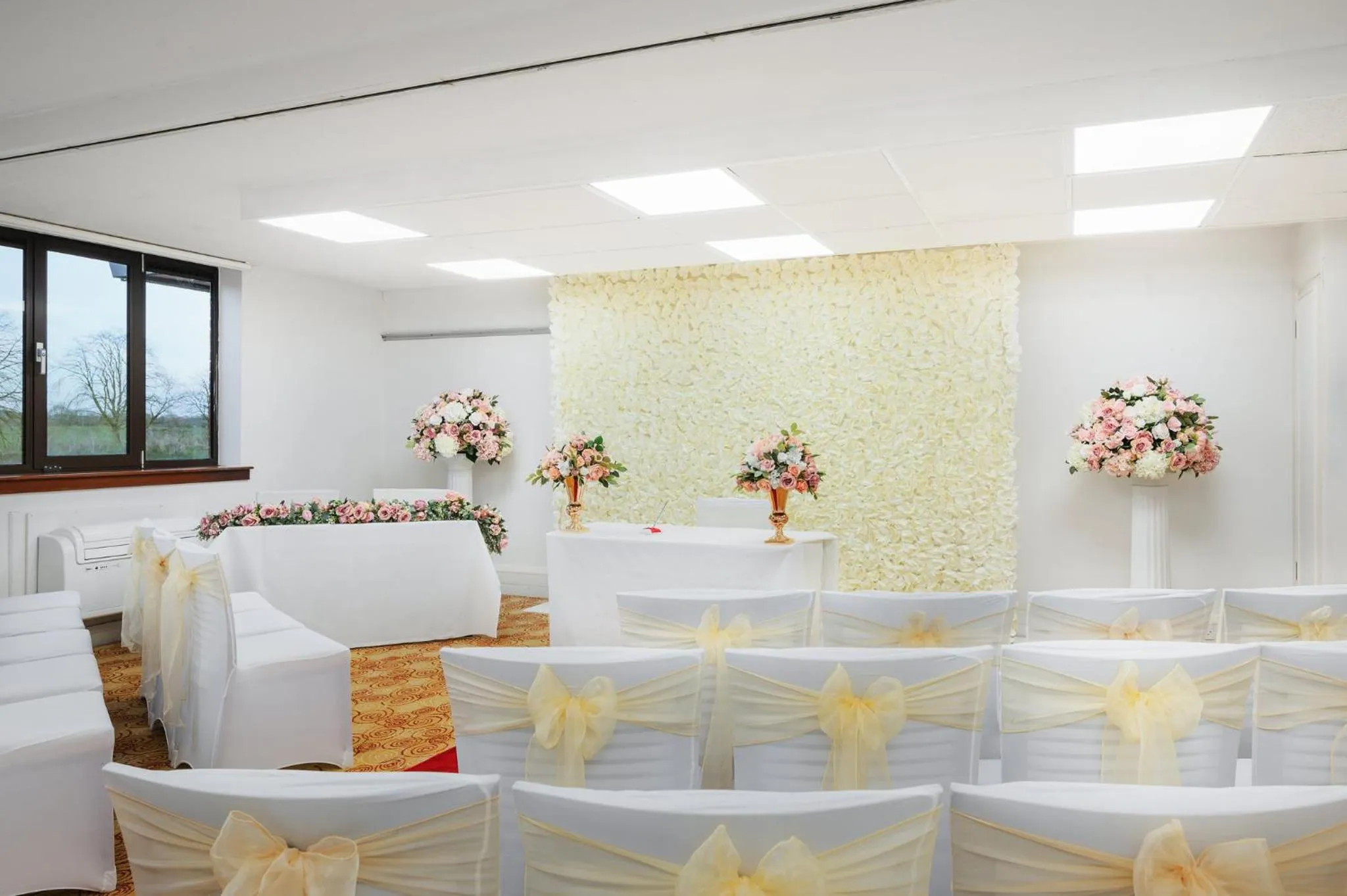 Meeting/conference room in Holiday Inn Northampton by IHG