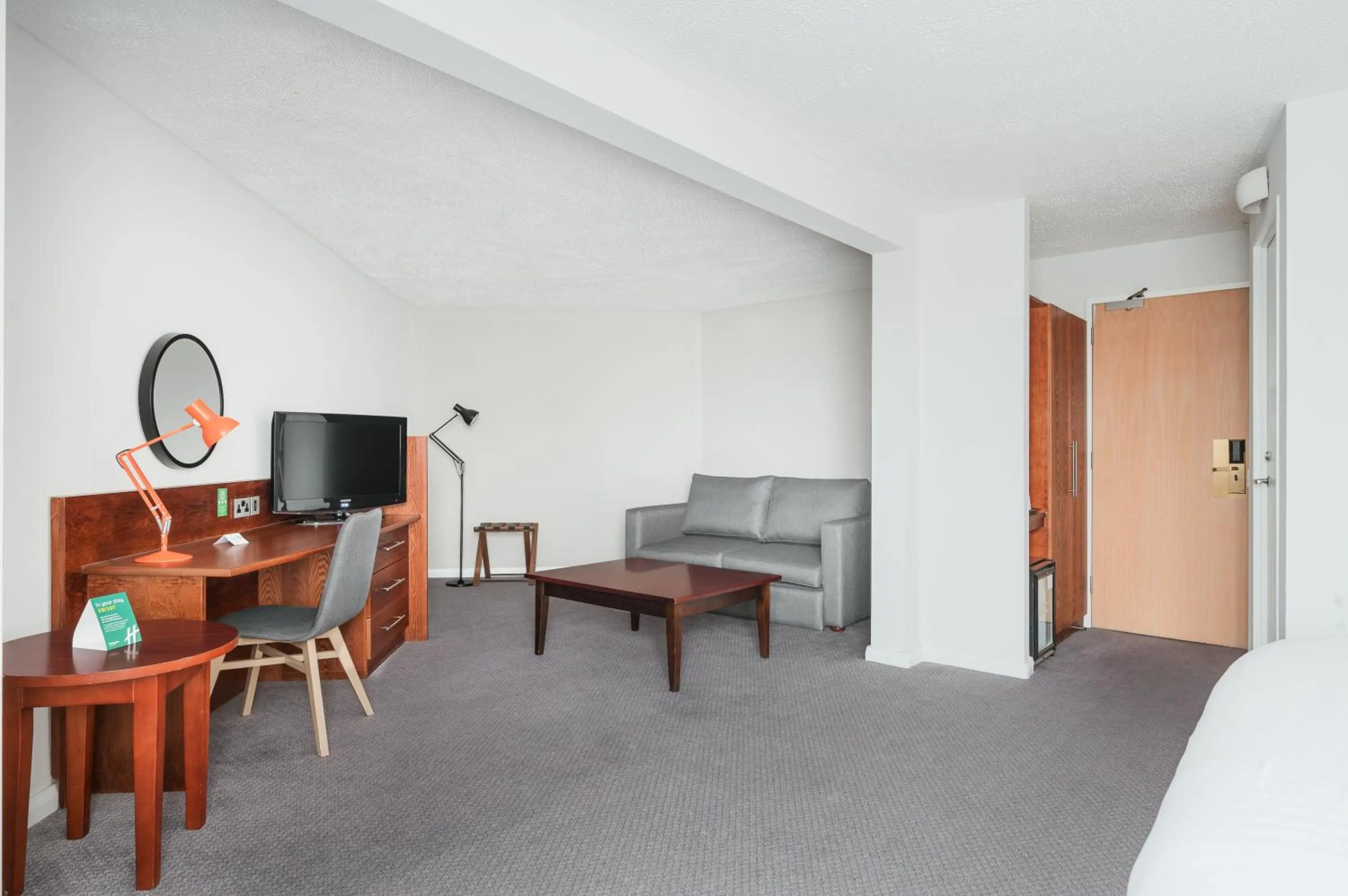 Bed in Holiday Inn Northampton by IHG