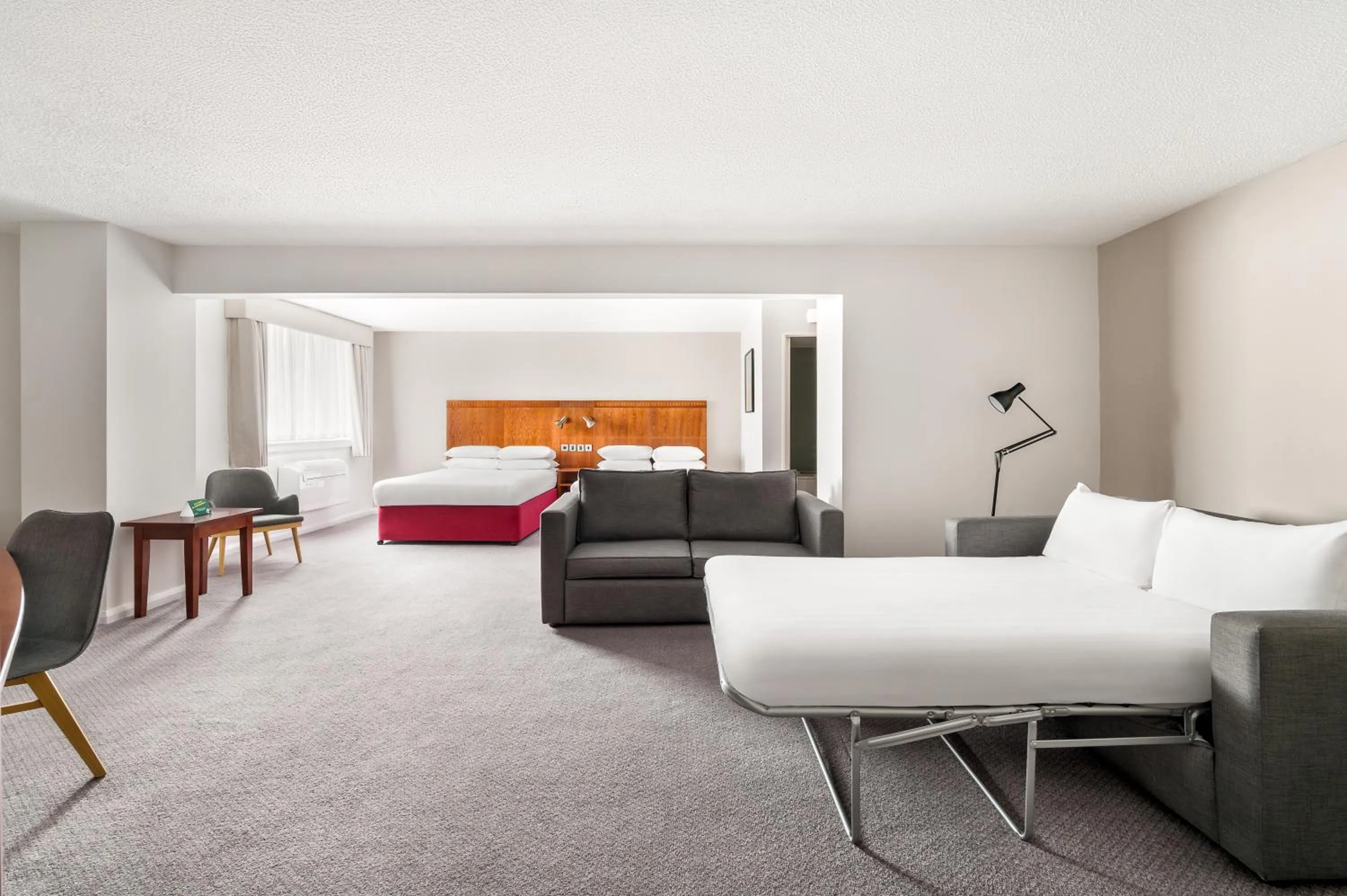 Bed in Holiday Inn Northampton by IHG