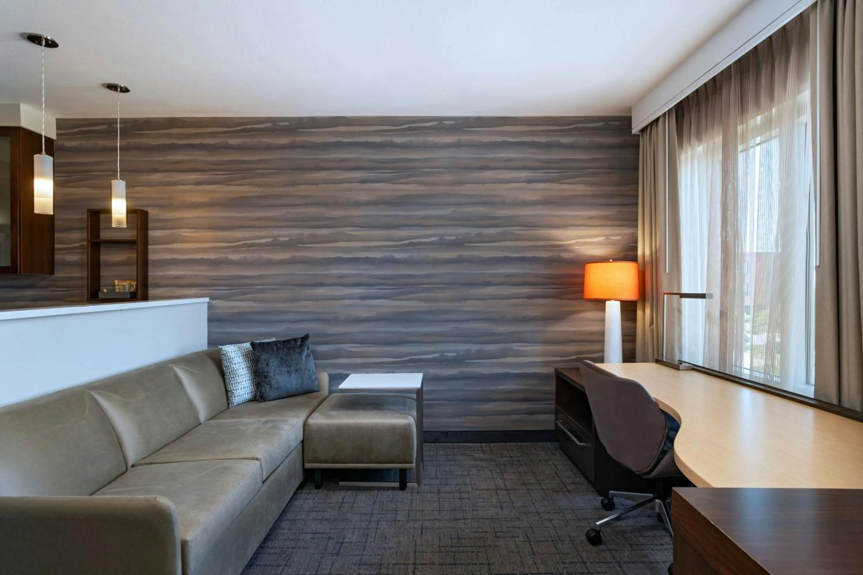 Living room in Residence Inn by Marriott Omaha Aksarben Village
