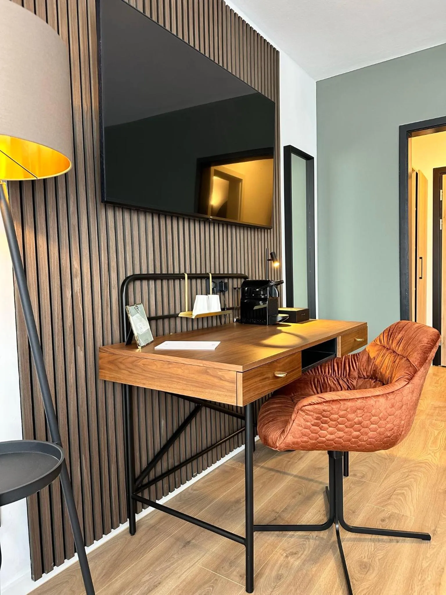 TV and multimedia in Aspire Palais Recklinghausen, Trademark Collection by Wyndham