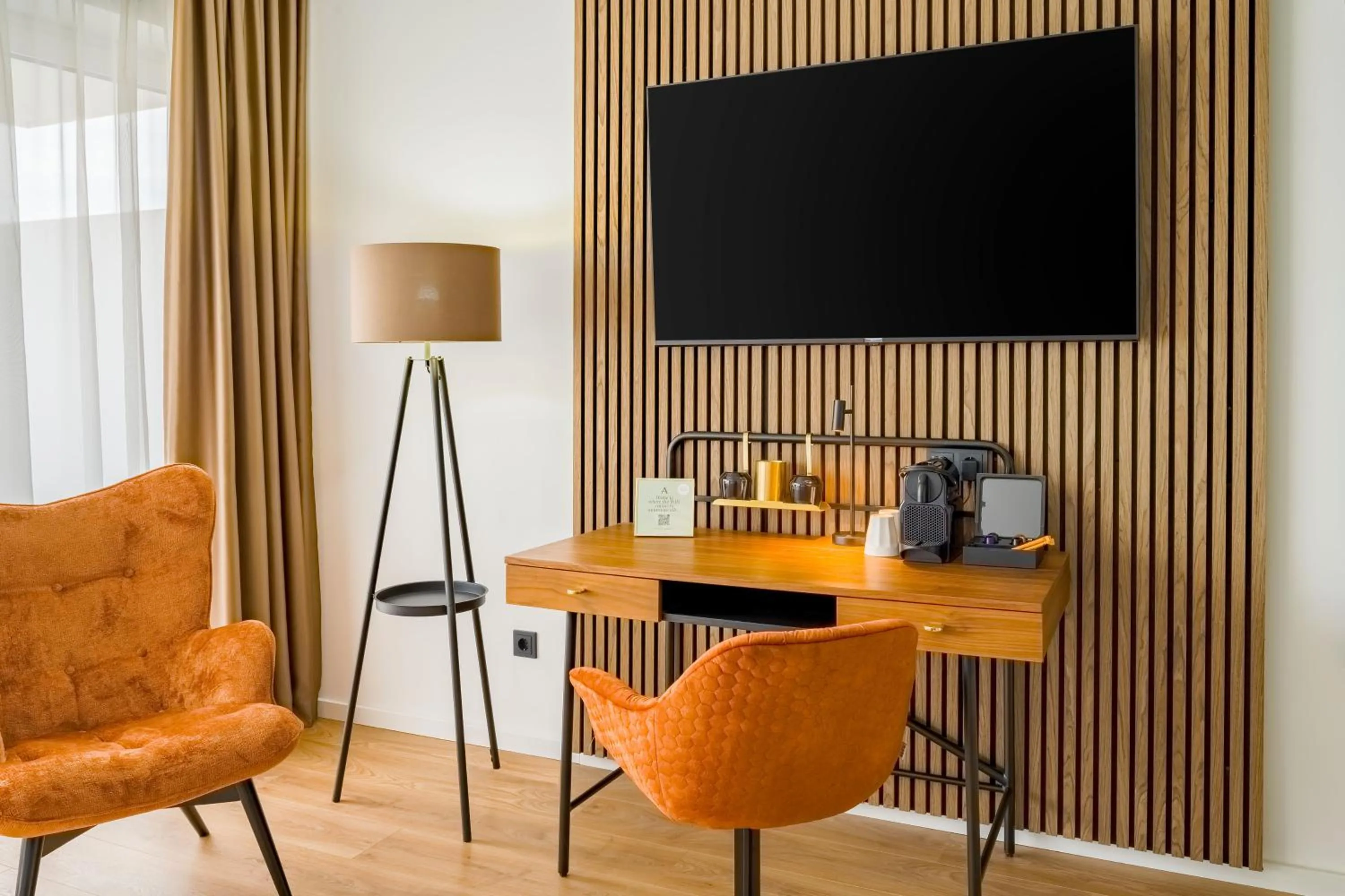 TV and multimedia in Aspire Palais Recklinghausen, Trademark Collection by Wyndham