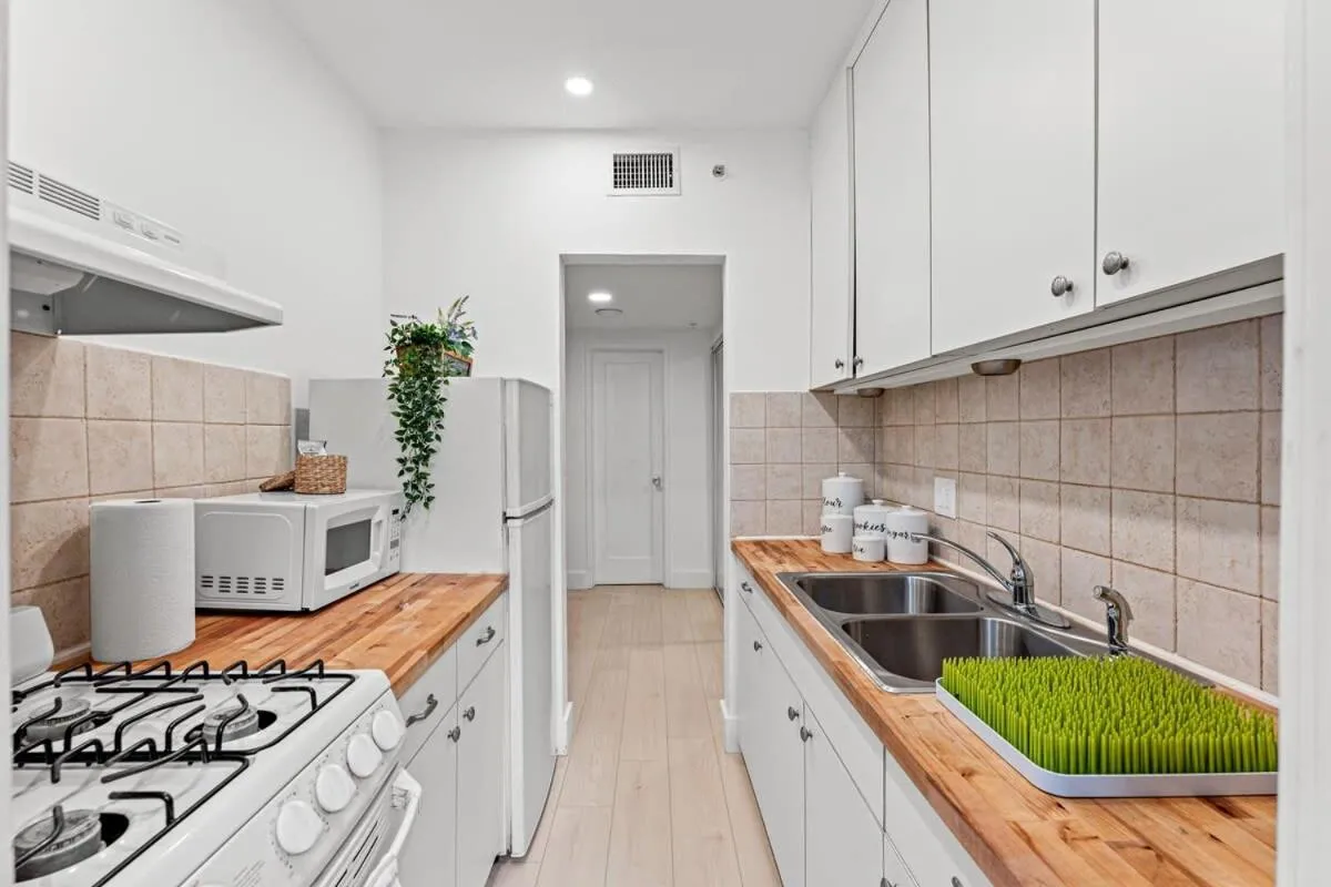 Beautiful Apt in Victoria Park (Las Olas Blvd)