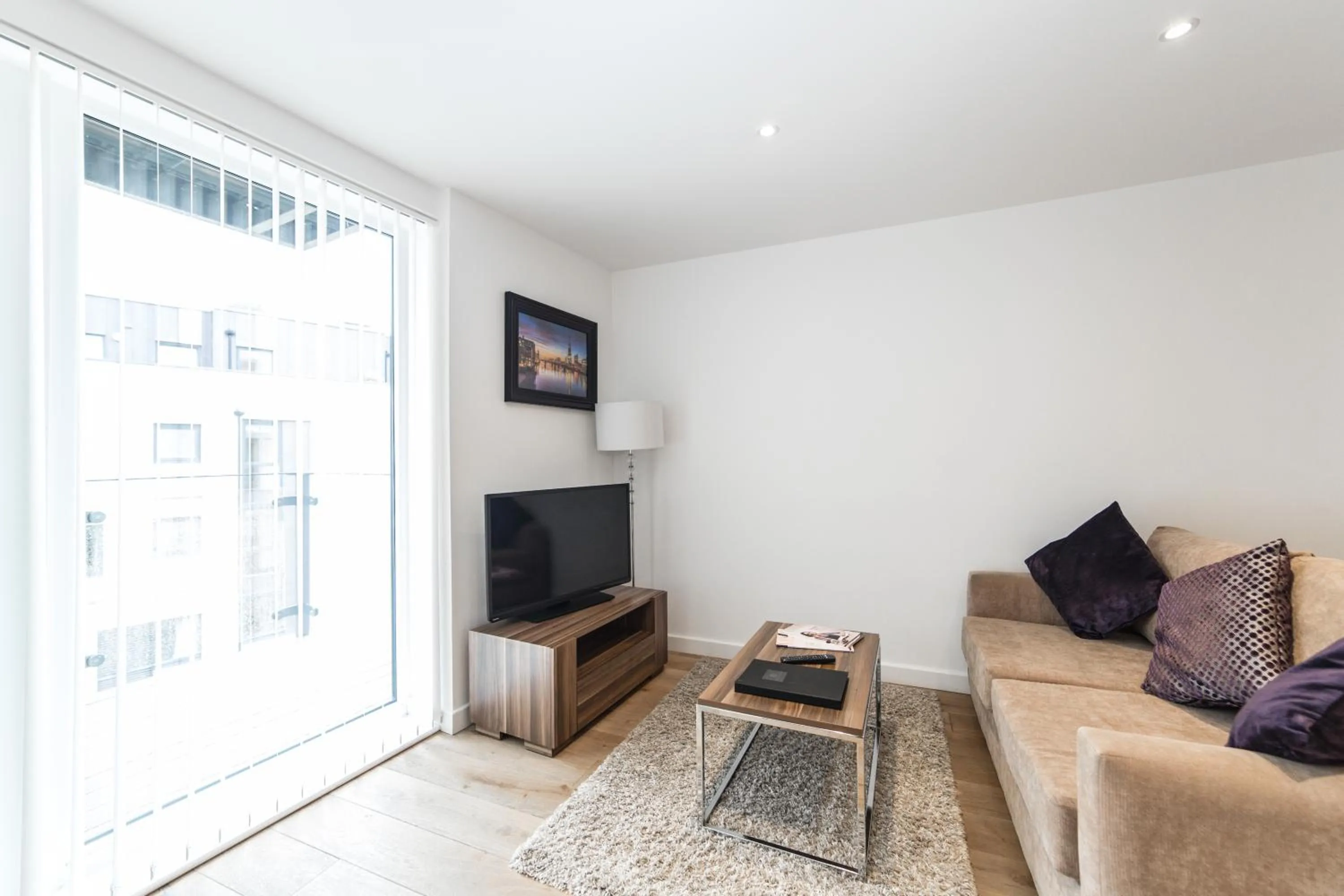 TV and multimedia in StayInn Greenwich