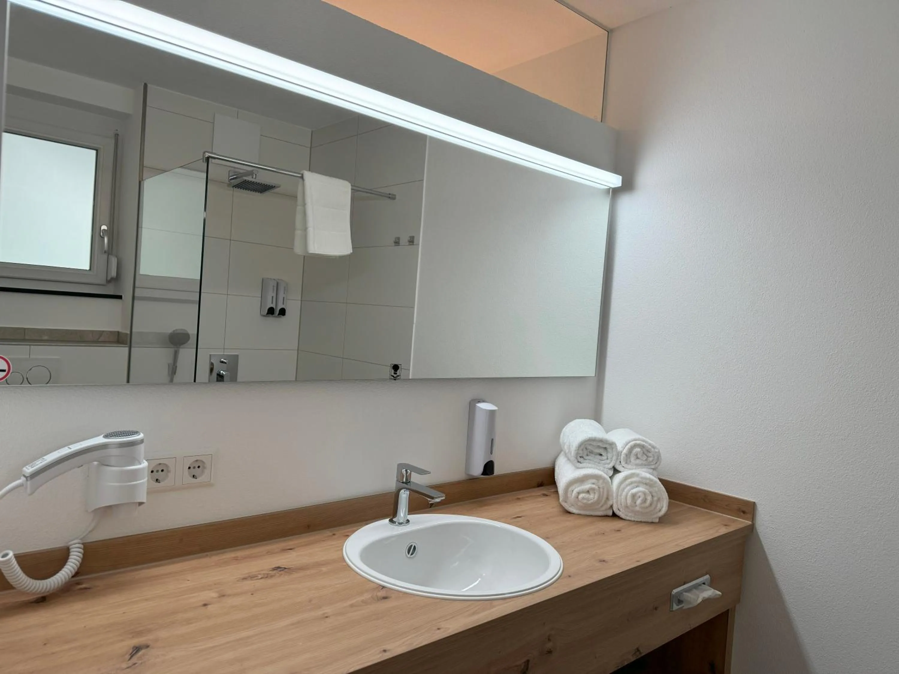 Bathroom in MEIN MOTEL - Self Check-in